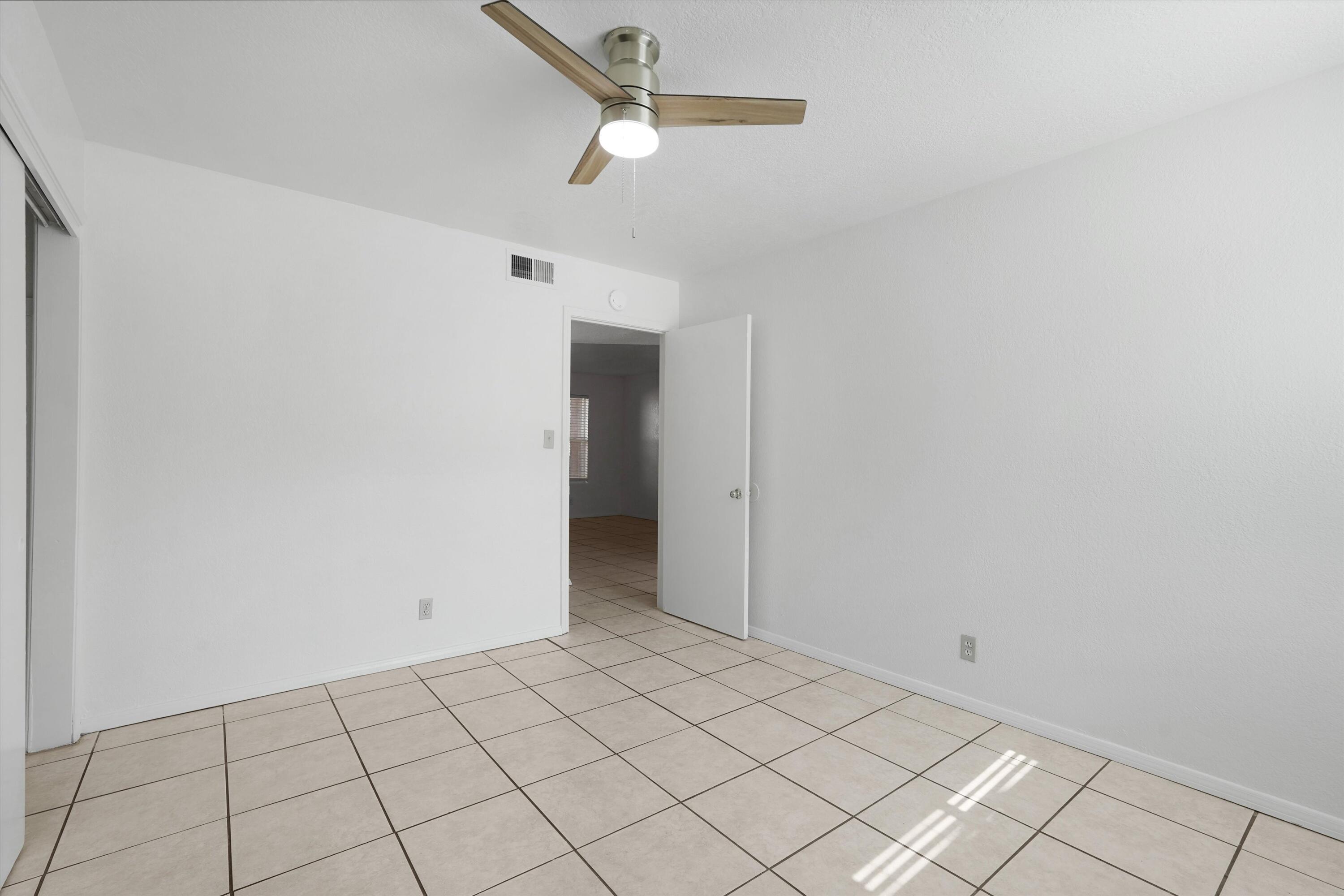 Photo 10 — 12129 Menaul Boulevard NE
