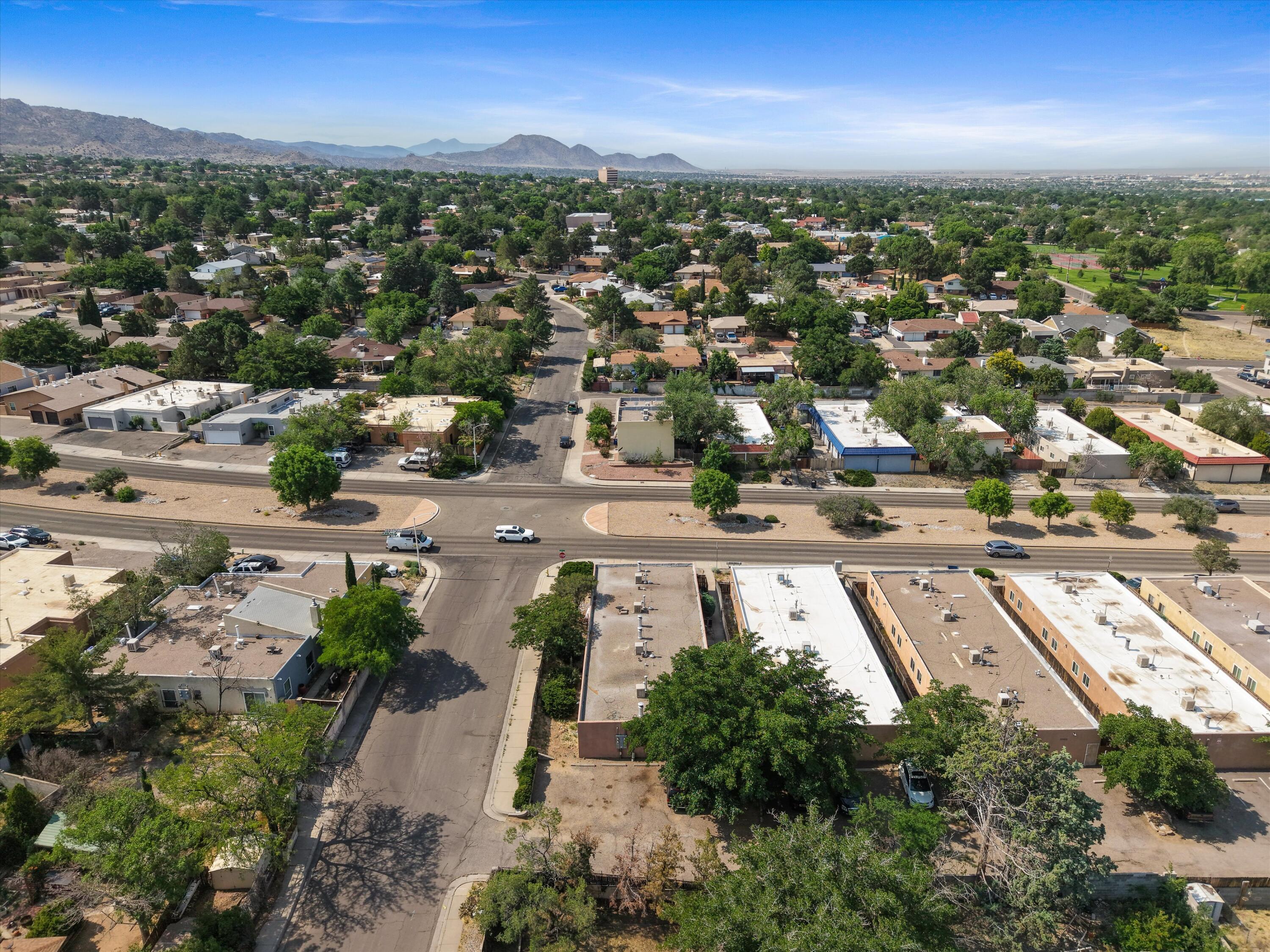 Photo 4 — 12129 Menaul Boulevard NE
