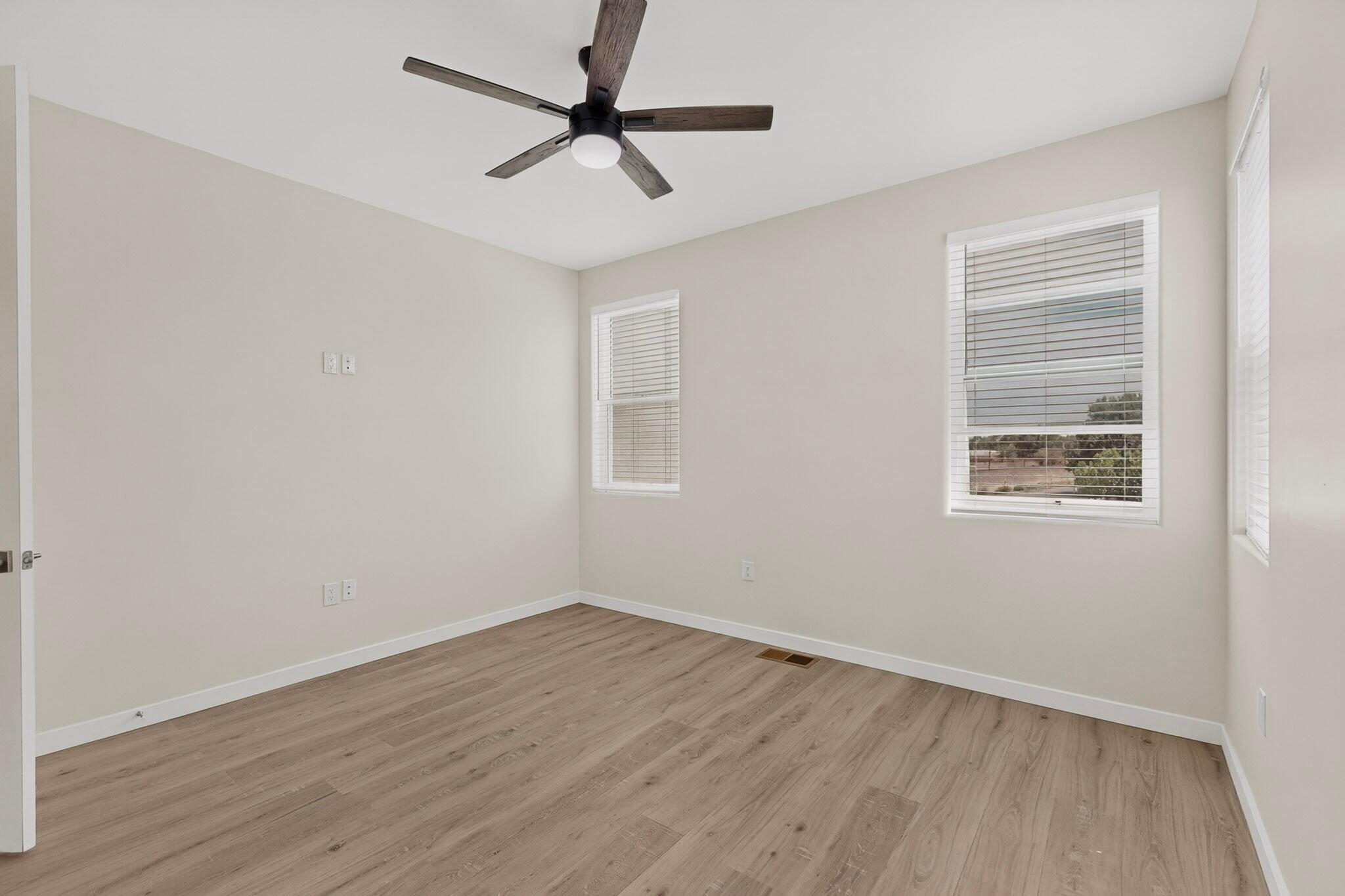 Photo 16 — 86 Rancho Pequenos Way NW