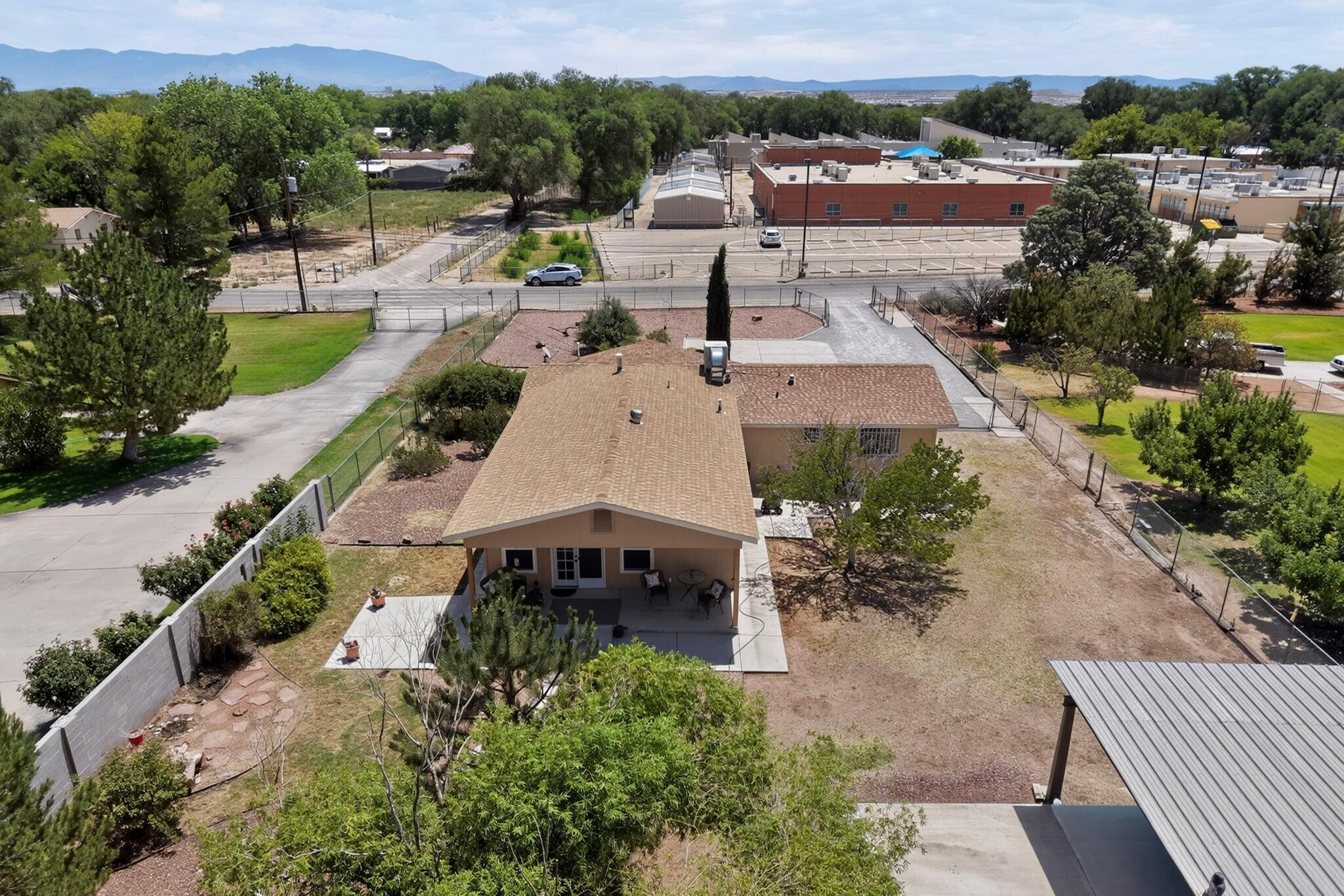 Photo 3 — 3021 Joe Sanchez Road SW