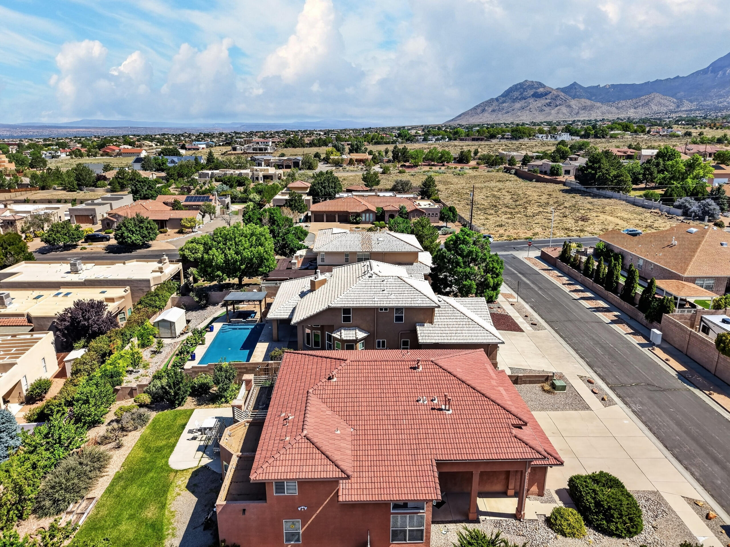 Photo 5 — 7419 Wadi Musa Drive NE