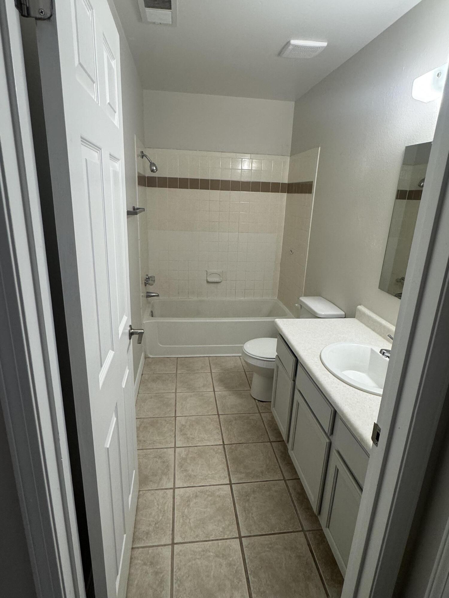 Photo 13 — 4765 Limestone Drive NE