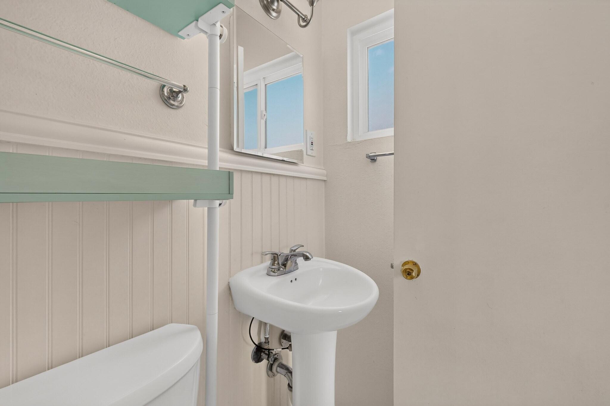 Photo 20 — 1612 Princeton Drive SE