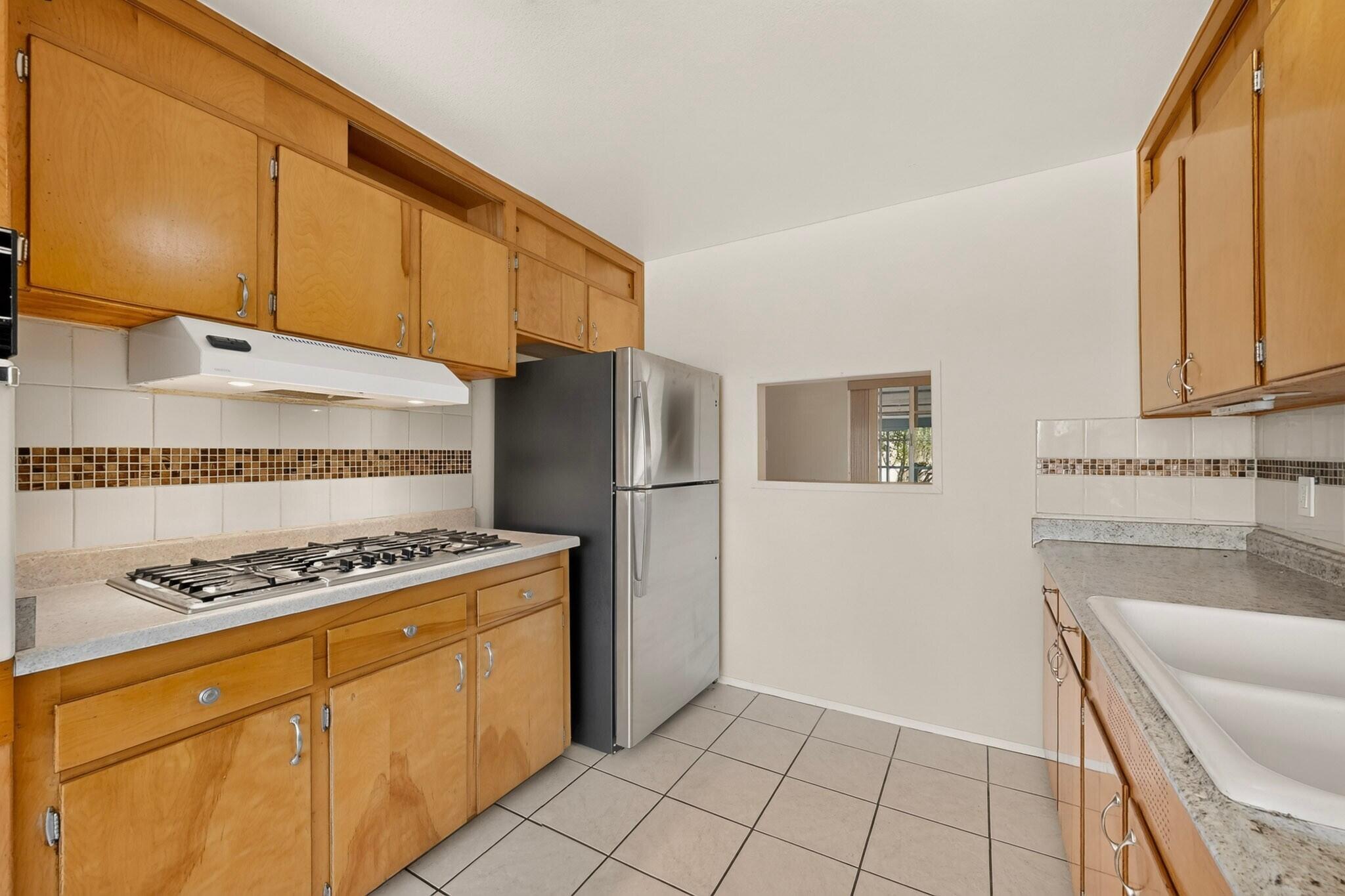 Photo 16 — 1612 Princeton Drive SE