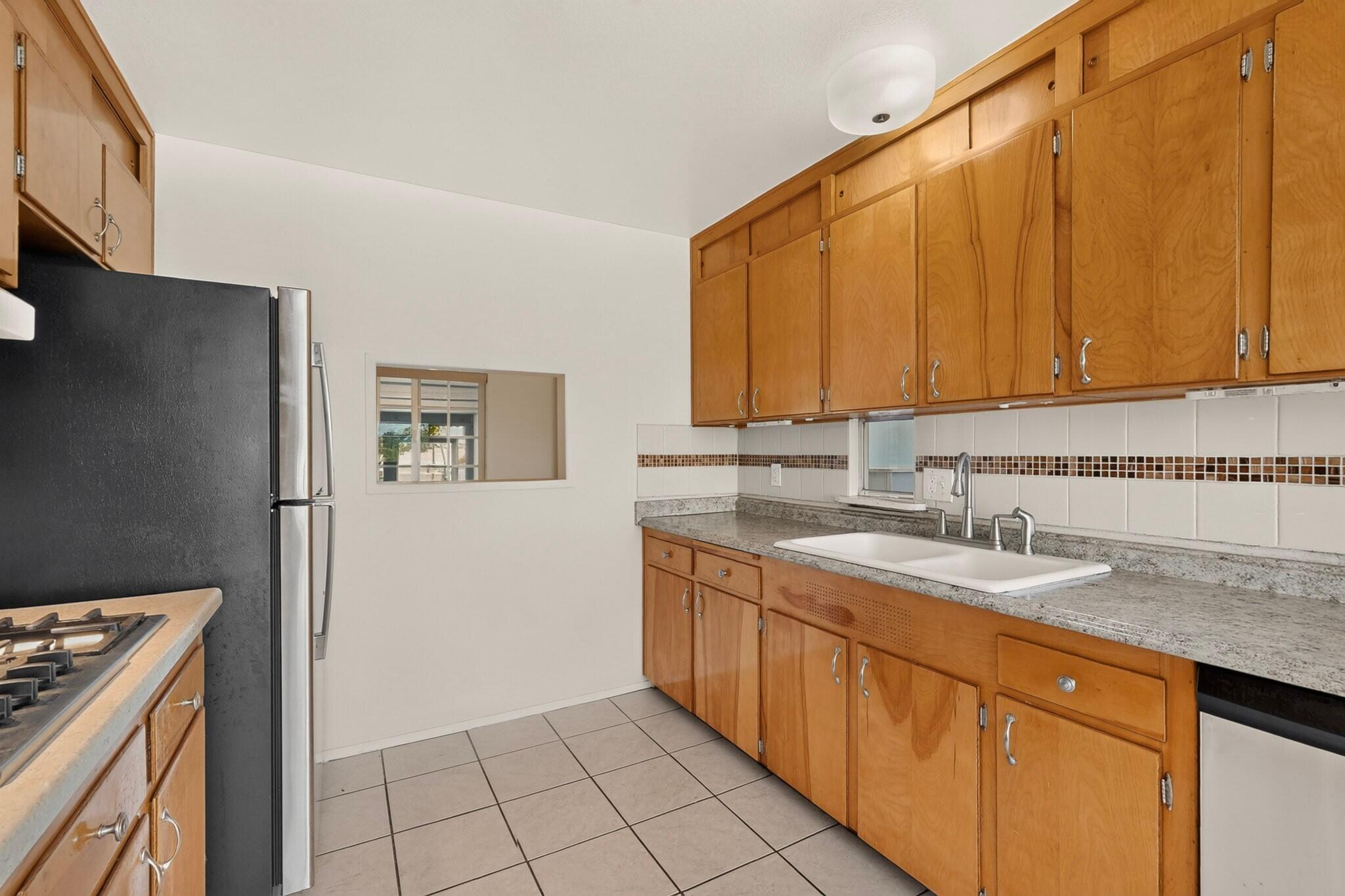 Photo 15 — 1612 Princeton Drive SE