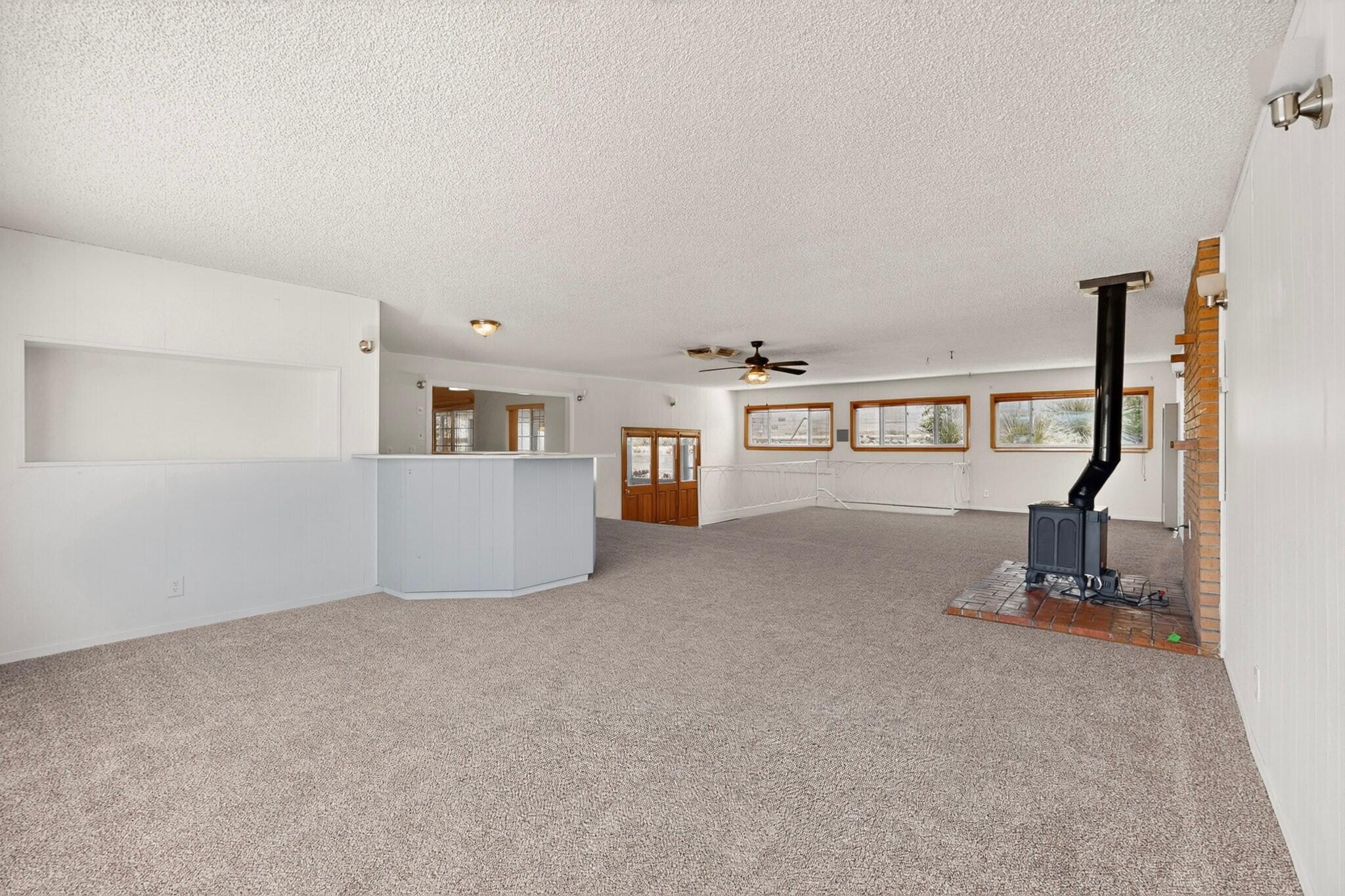 Photo 9 — 1612 Princeton Drive SE