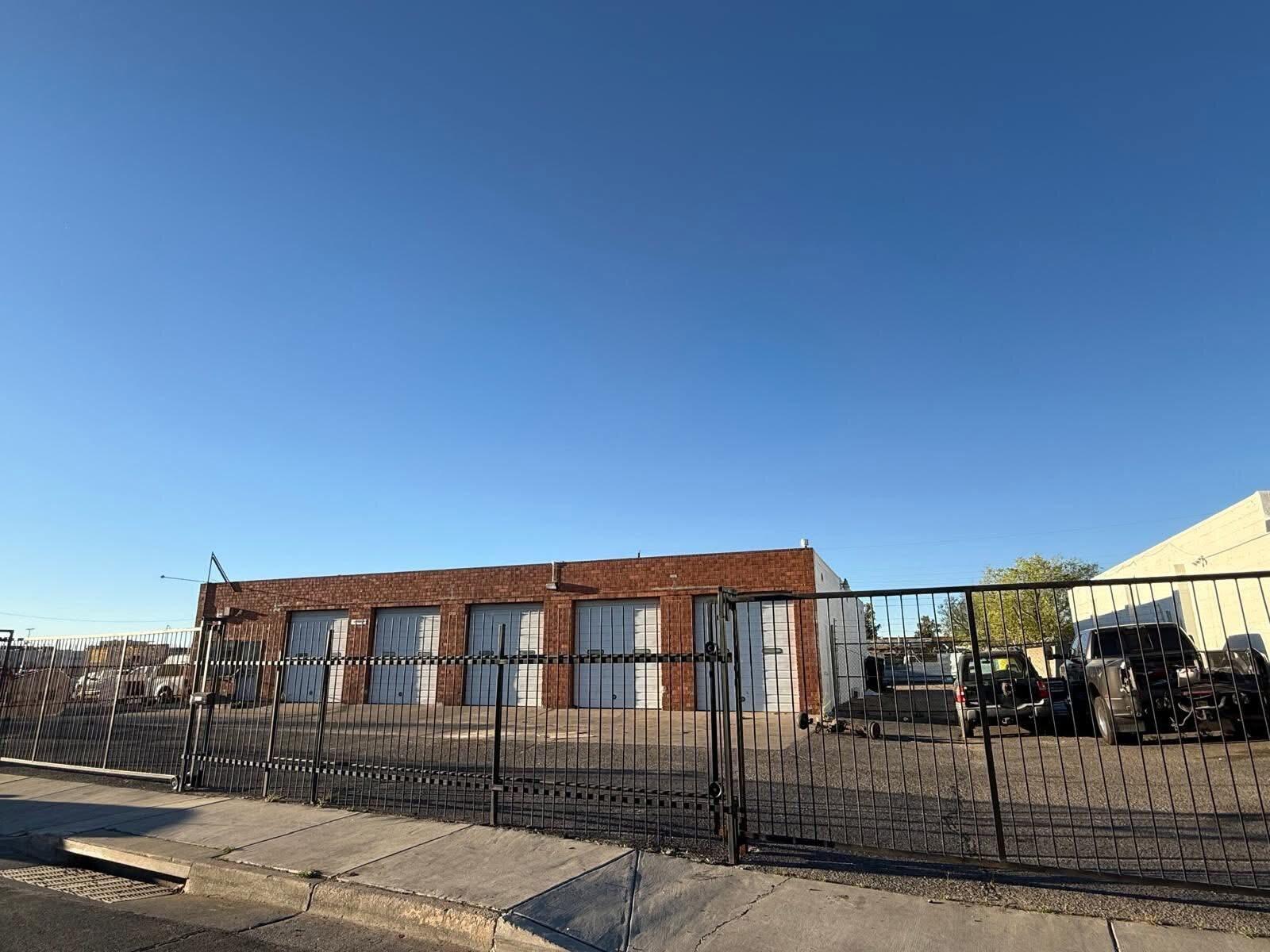 Photo 5 — 6319-6407 Acoma Road SE