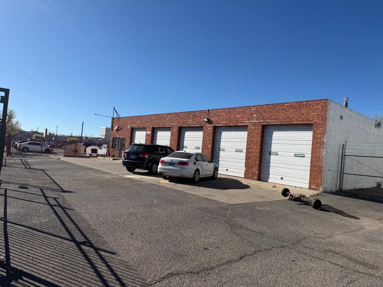 Photo 16 — 6319-6407 Acoma Road SE