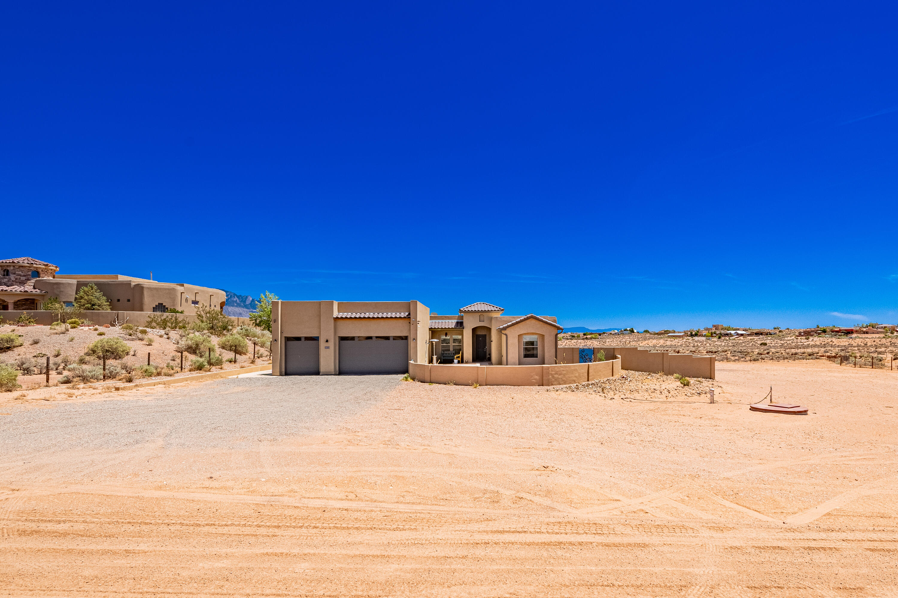 5900 Lilac Place NE, Rio Rancho, NM 87144