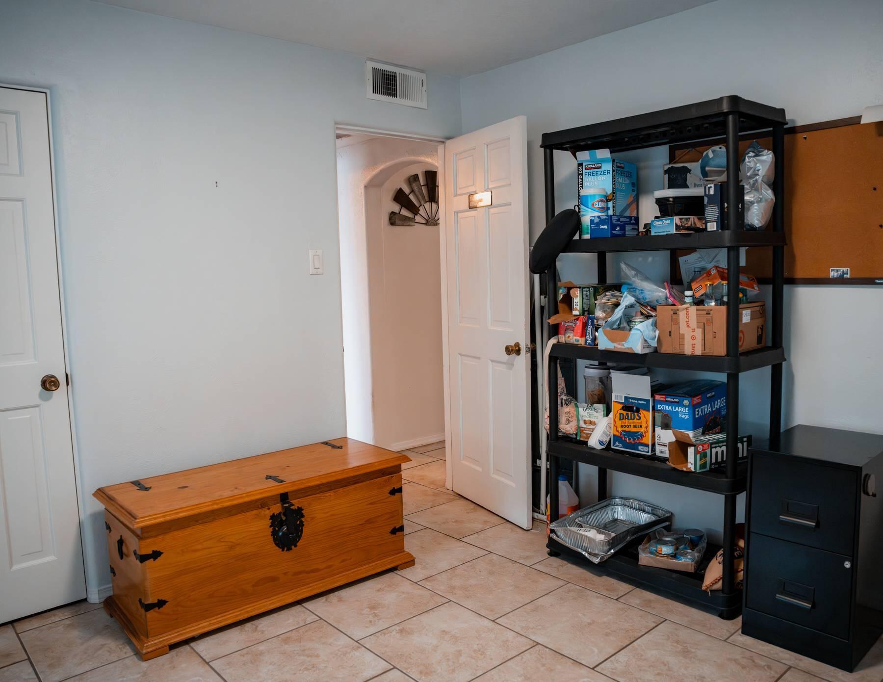 Photo 18 — 2430 Palomas Drive NE