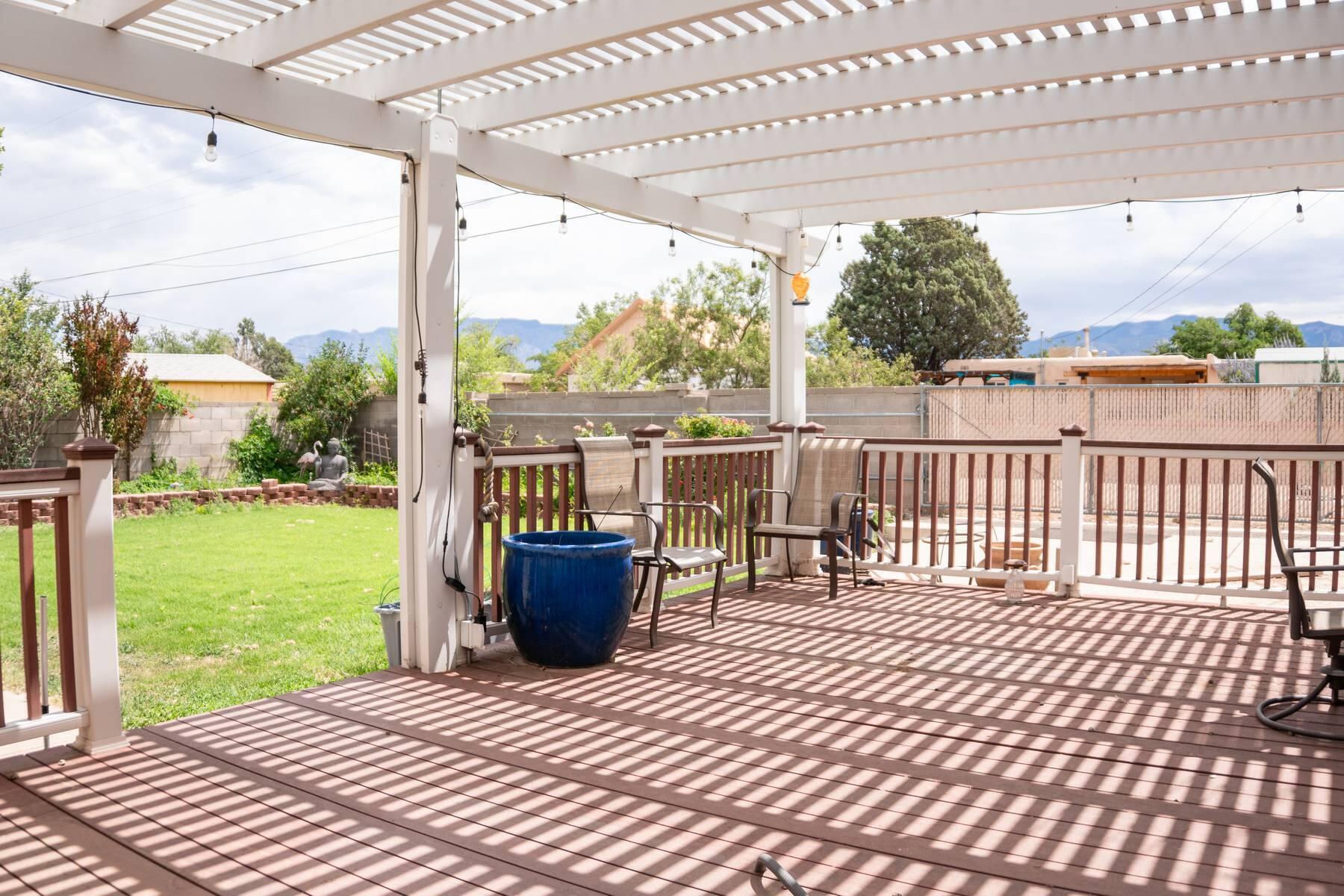 Photo 3 — 2430 Palomas Drive NE