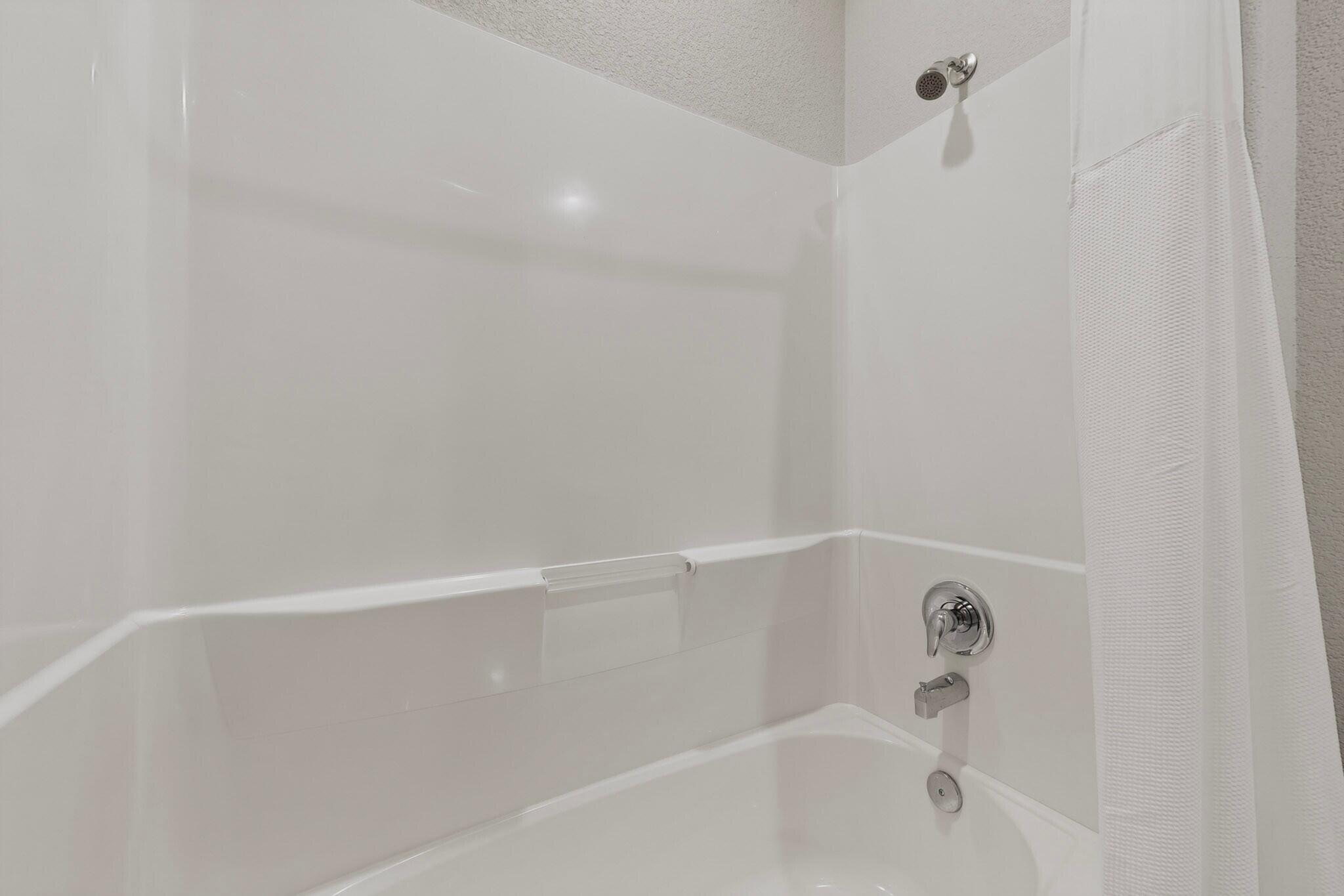 Photo 18 — 2728 Halfmoon Way SW