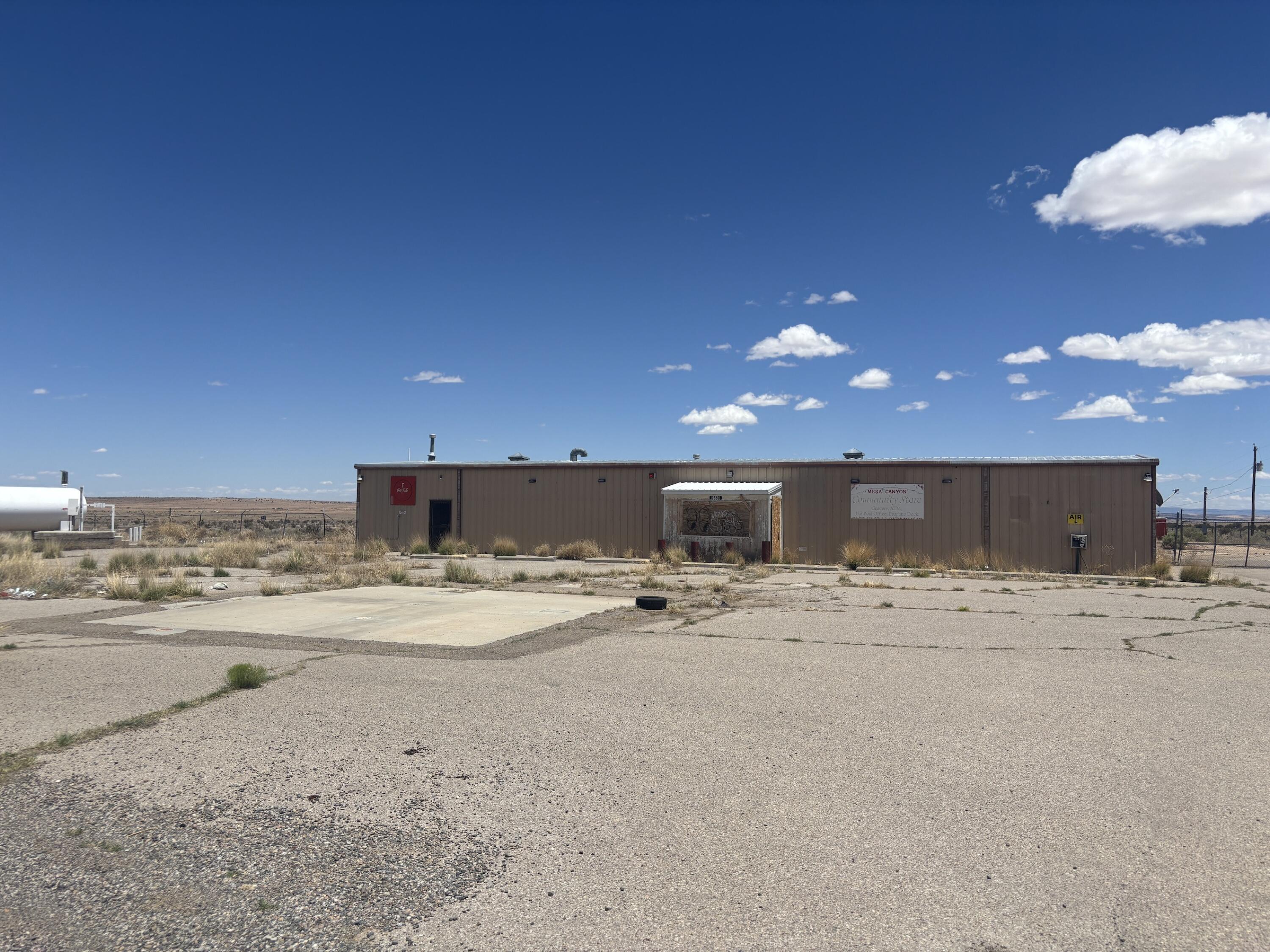 2550 Canoncito School Road, Laguna, NM 87026