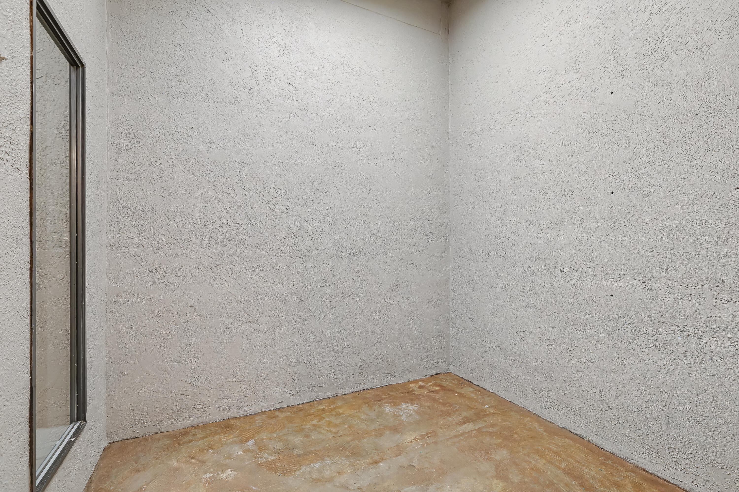 Photo 9 — 6016 Whisperwood Court NE