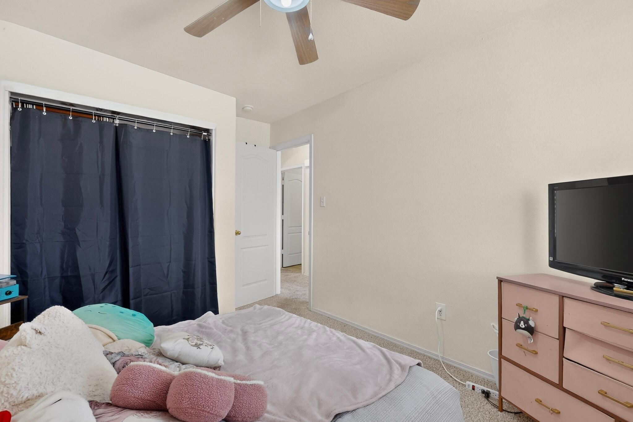 Photo 18 — 369 Whispering Meadows Drive NE
