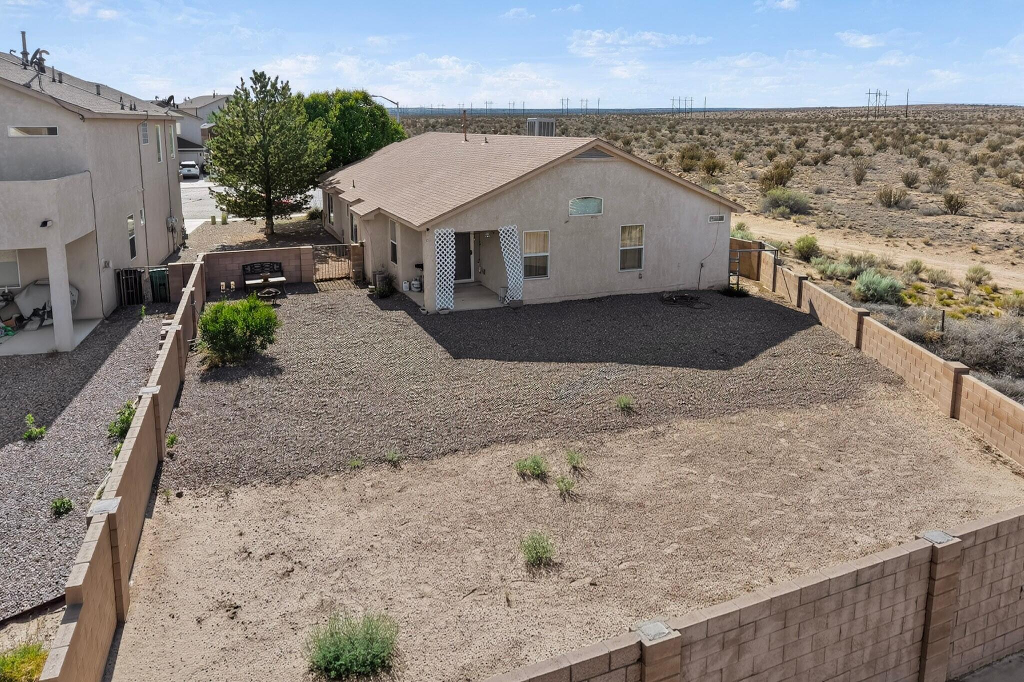 Photo 6 — 369 Whispering Meadows Drive NE