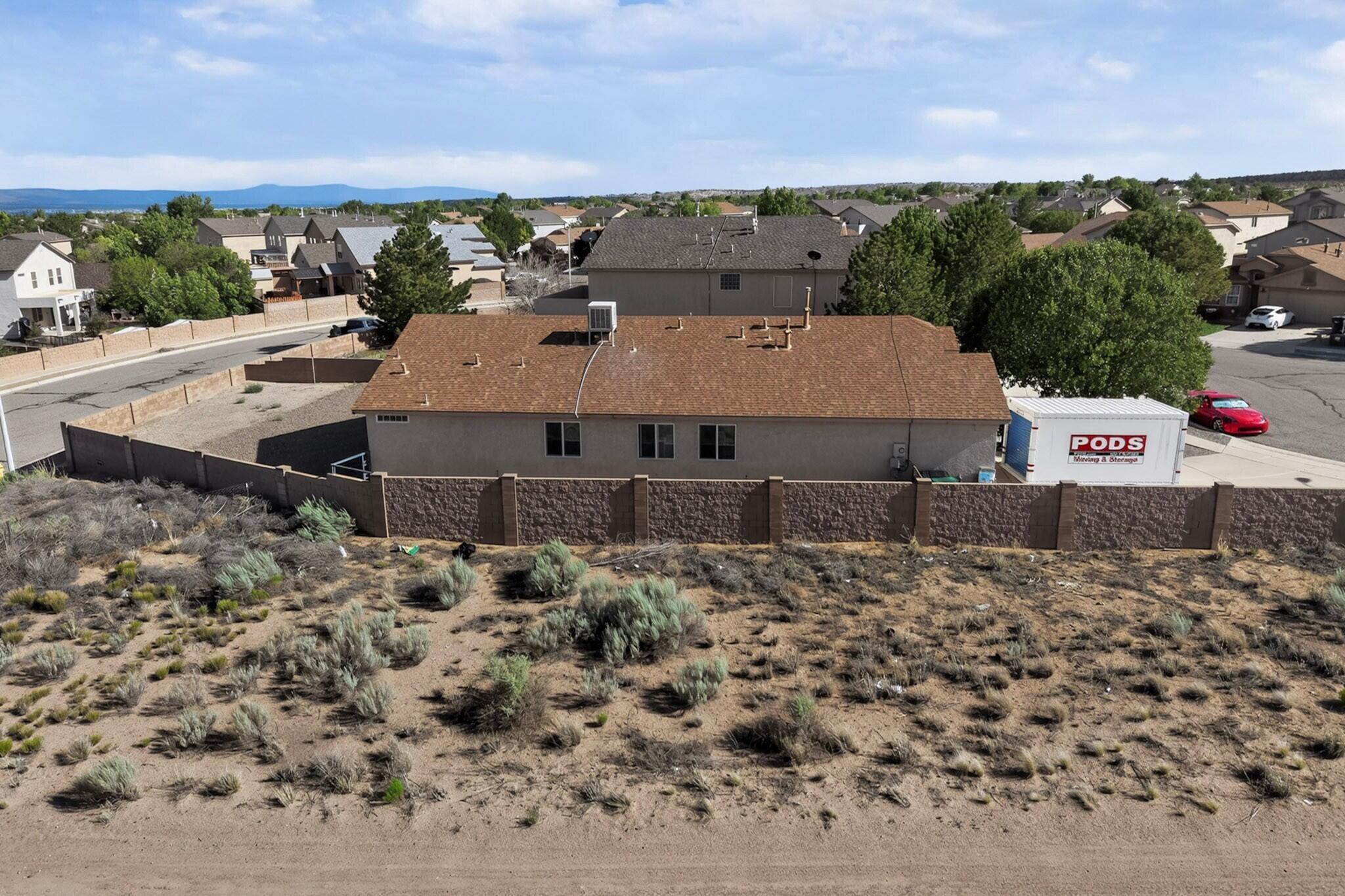 Photo 4 — 369 Whispering Meadows Drive NE