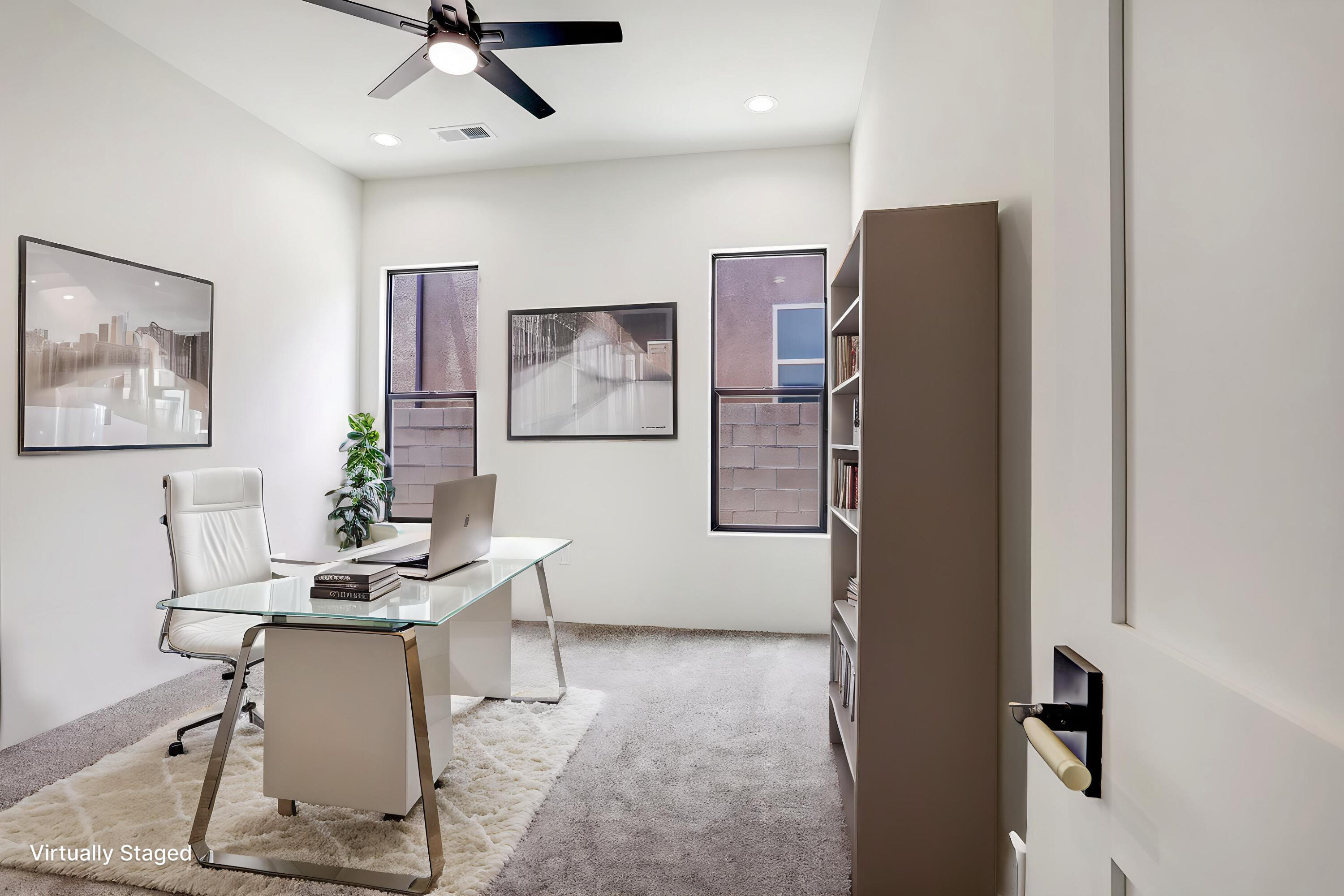 Photo 12 — 922 Nicholas Court