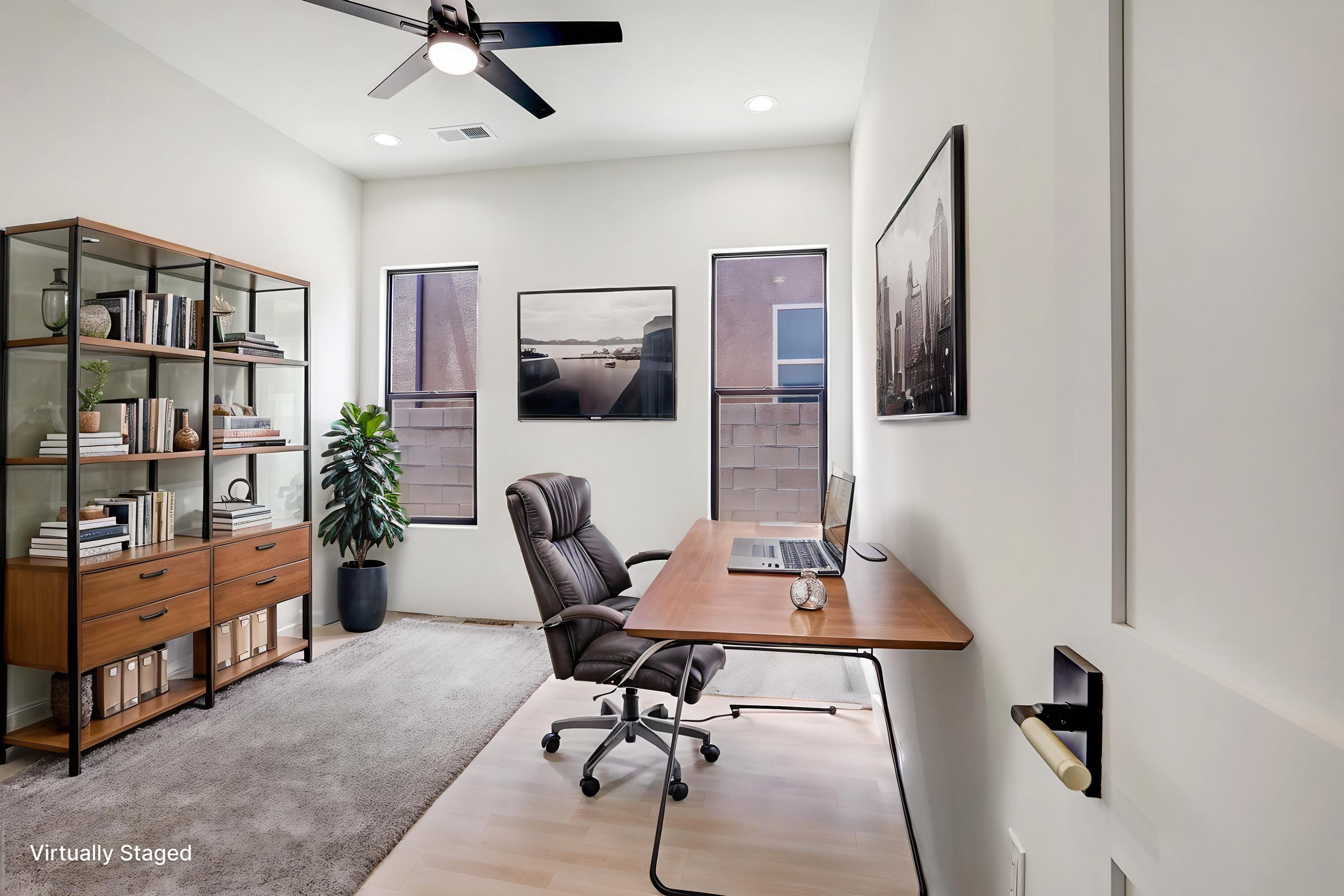 Photo 11 — 922 Nicholas Court
