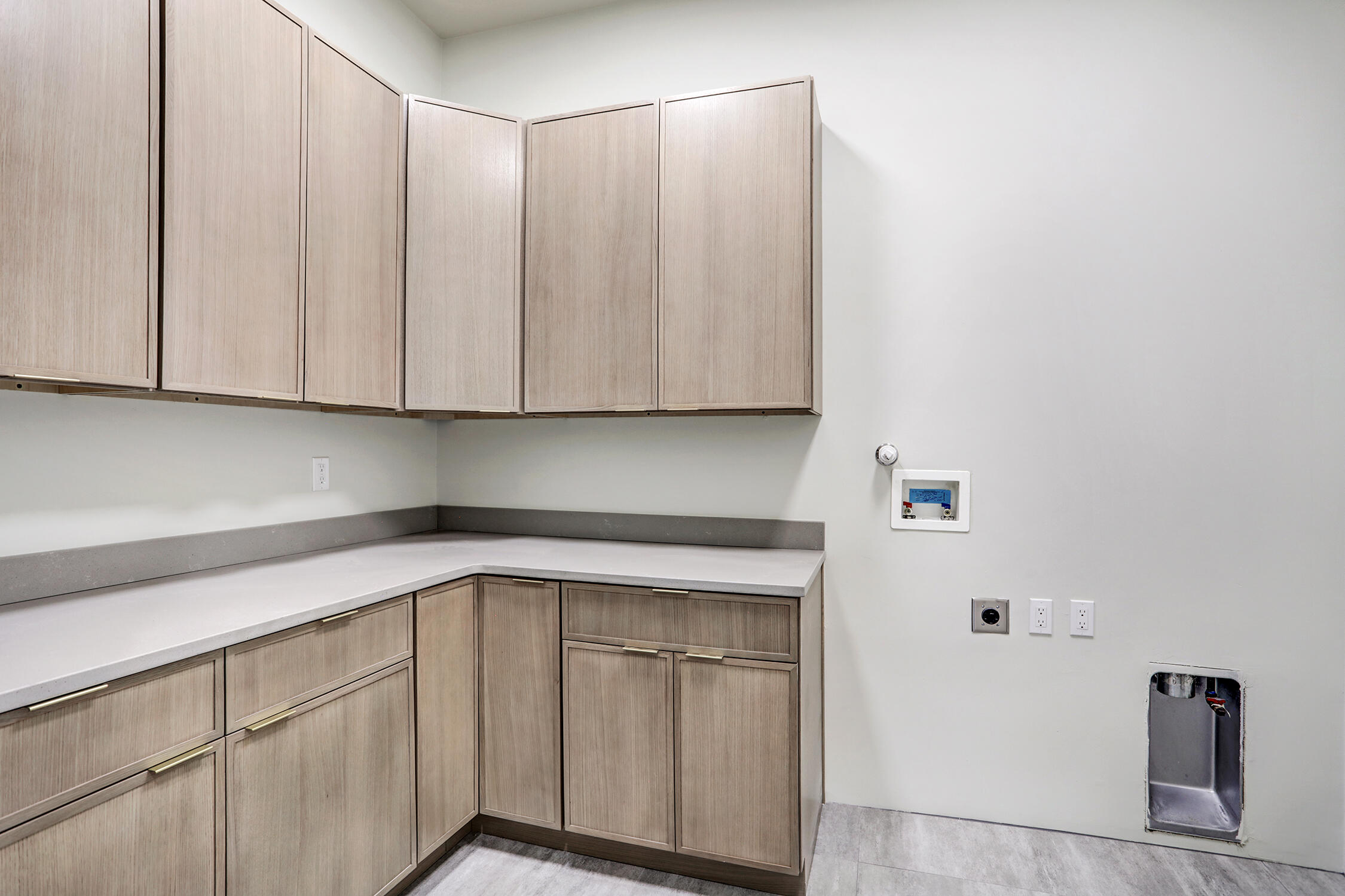Photo 5 — 922 Nicholas Court