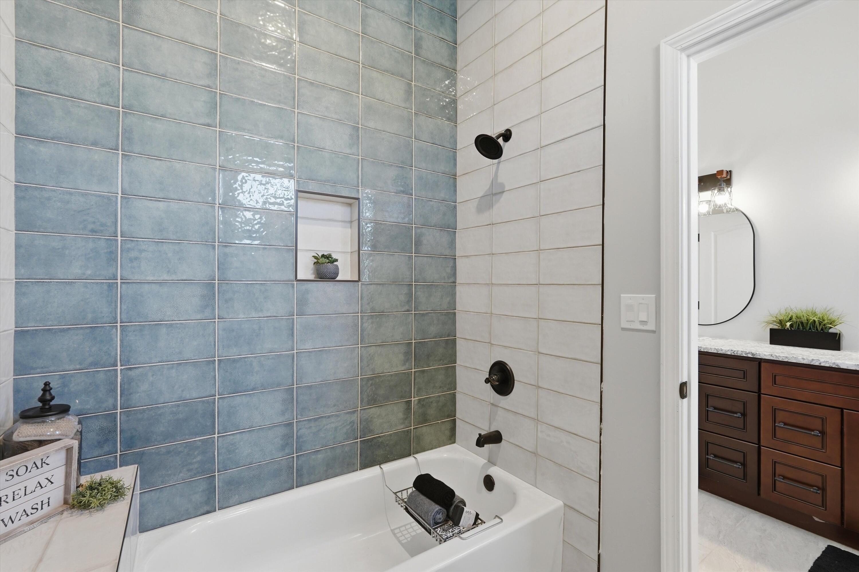 Photo 5 — 1325 Van Cleave Road NW