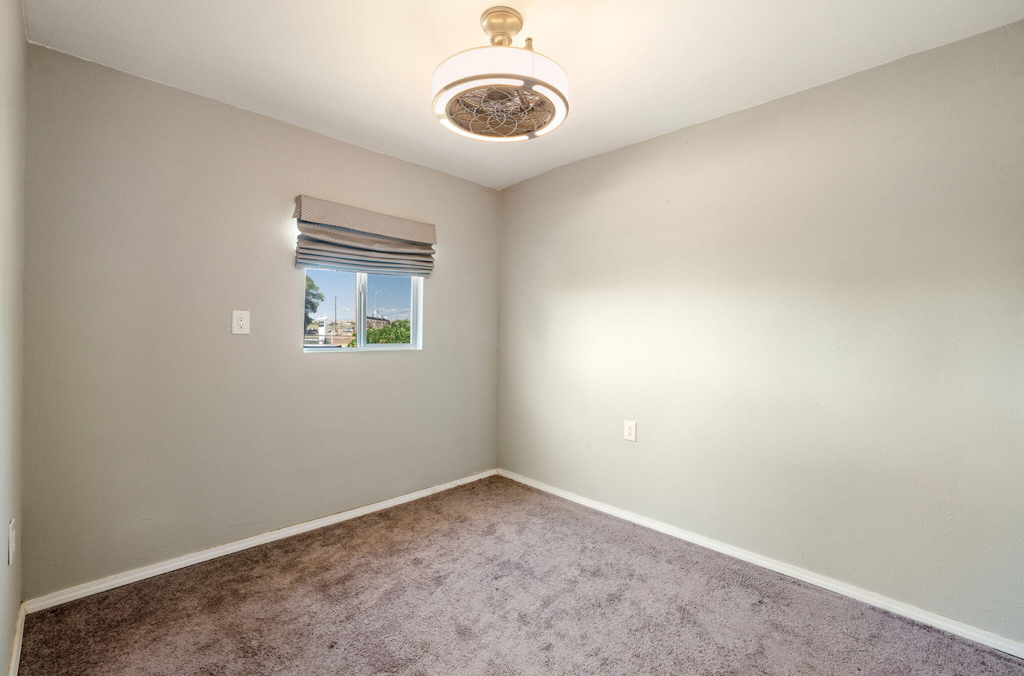 Photo 12 — 2824 Pajarito Road SW