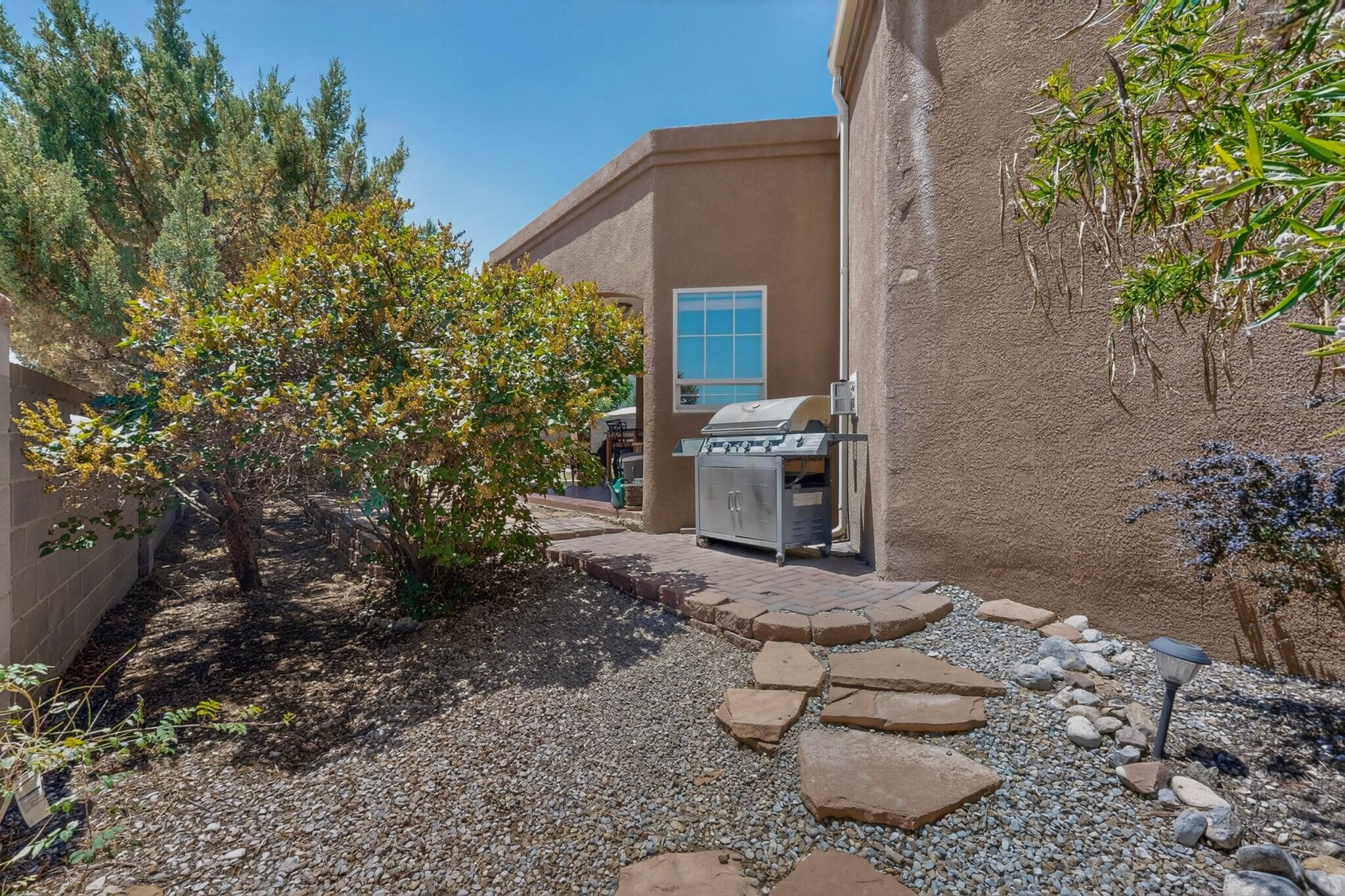 Photo 6 — 6352 Pima Place NW