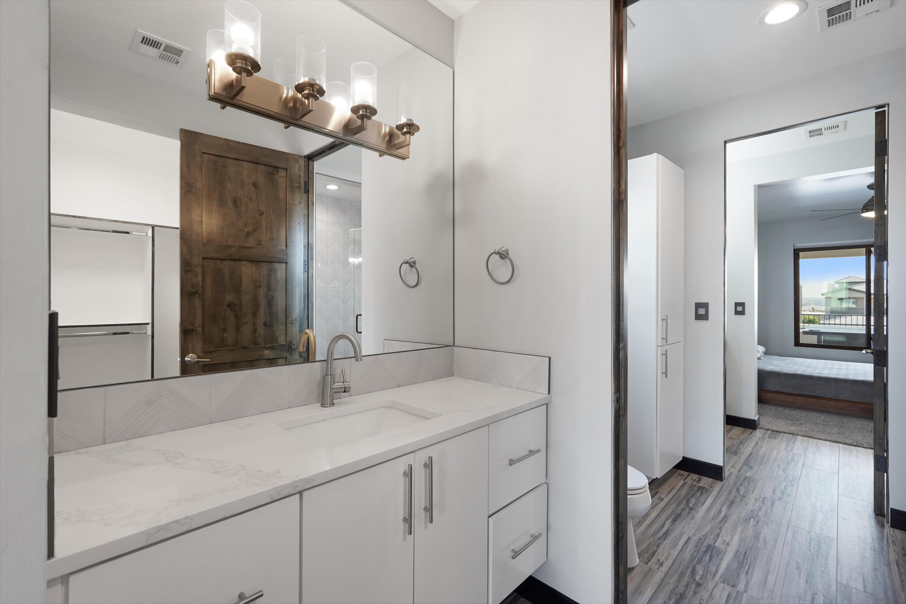 Photo 10 — 8832 Silver Oak Lane NE