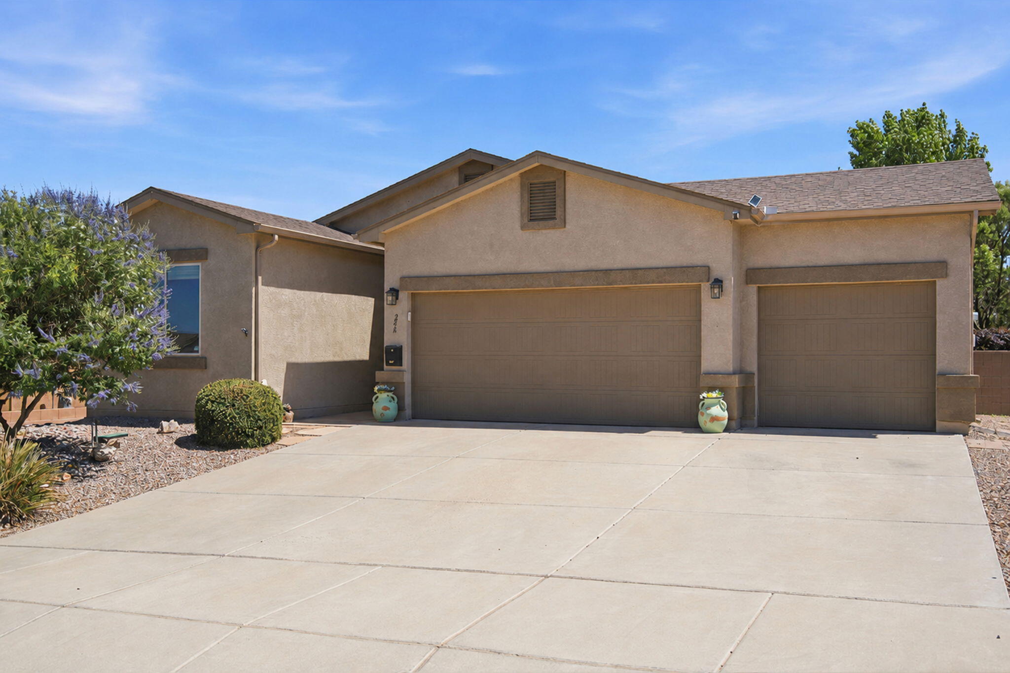 Photo 2 — 256 Landing Trail NE