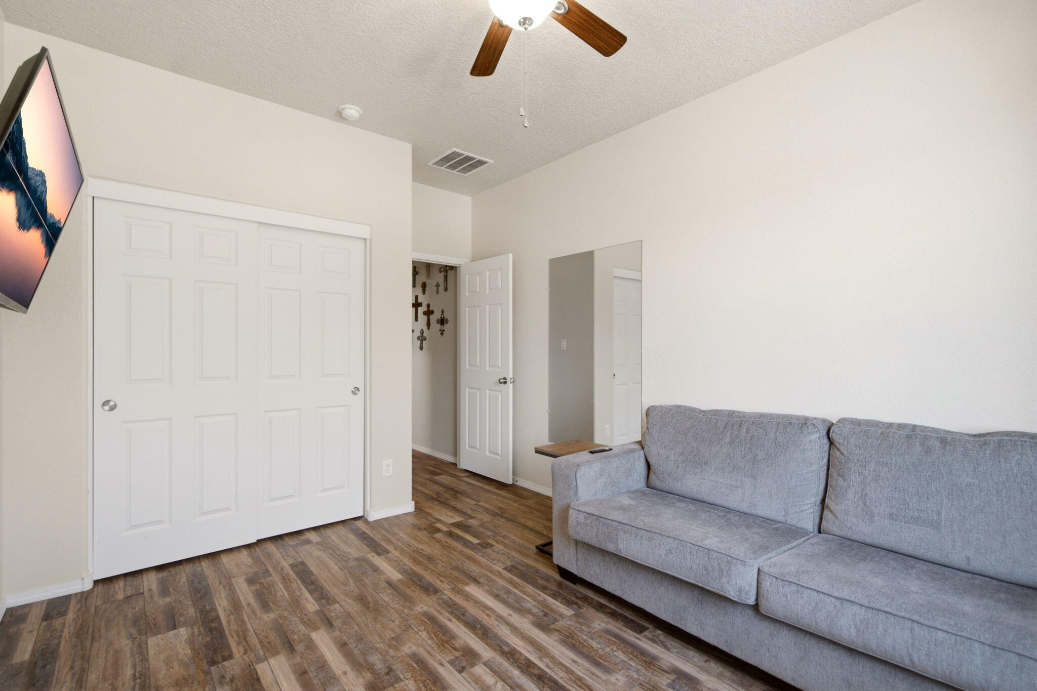 Photo 8 — 256 Landing Trail NE