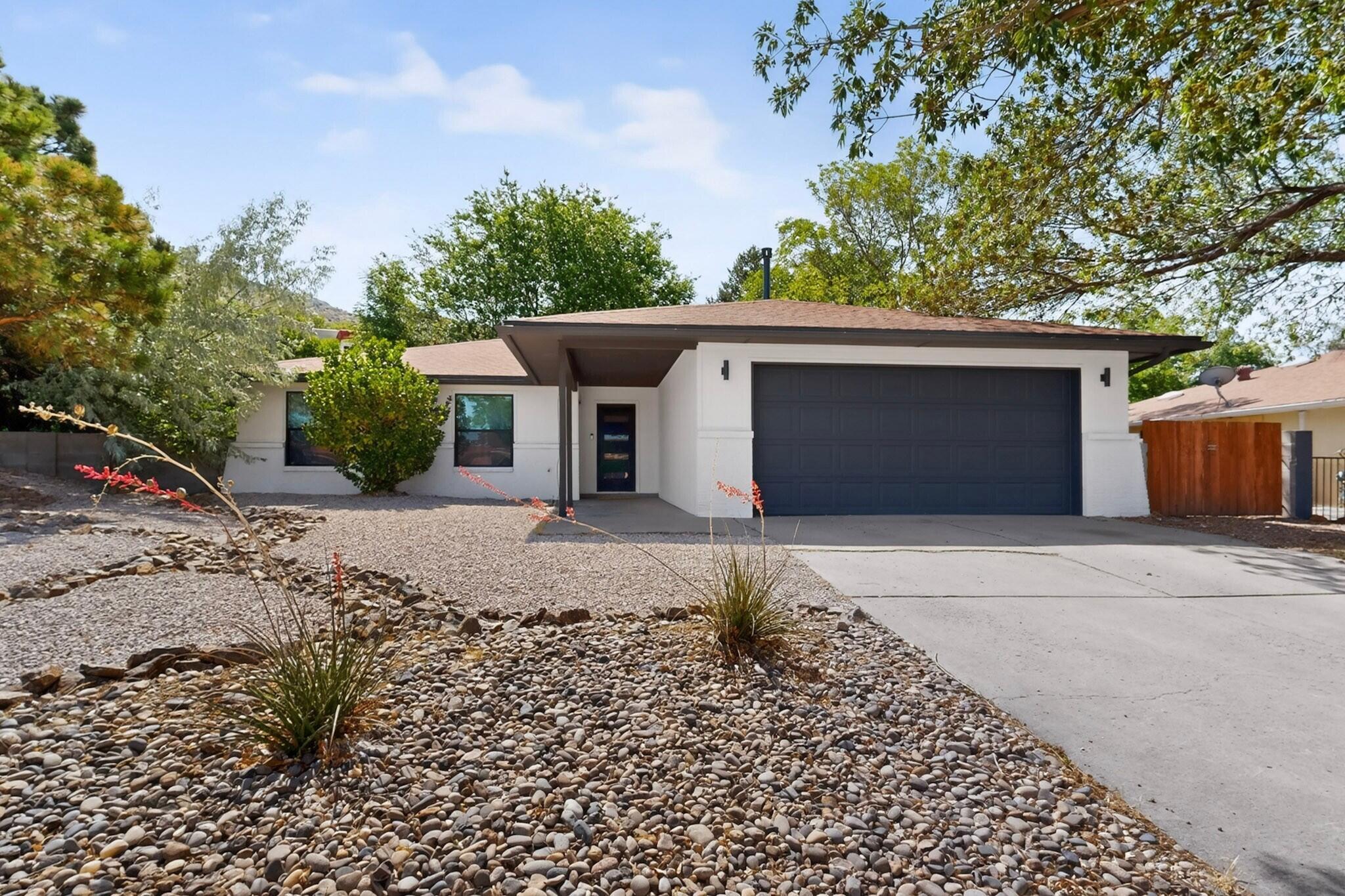 2704 Palo Alto Drive NE