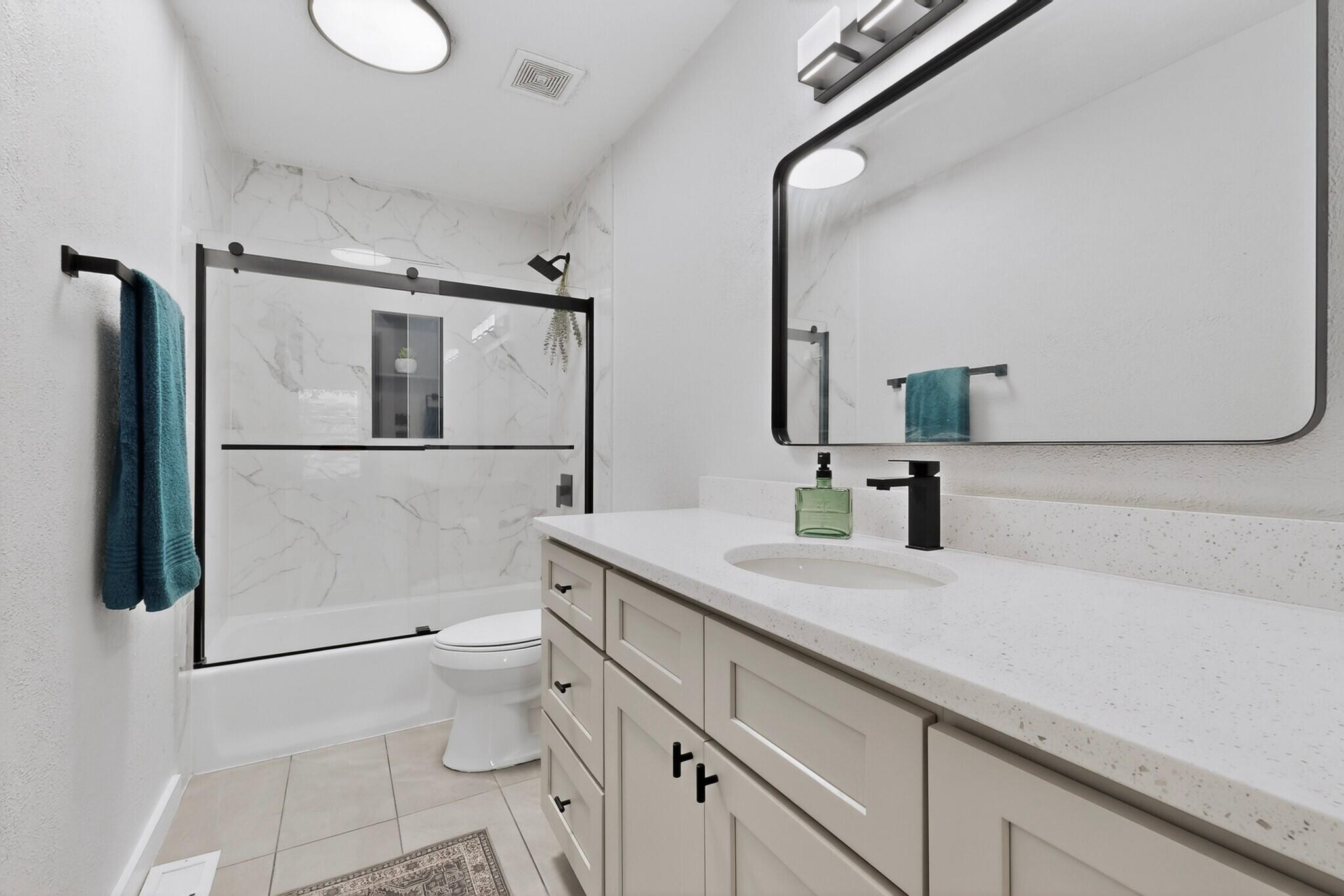 Photo 4 — 2704 Palo Alto Drive NE
