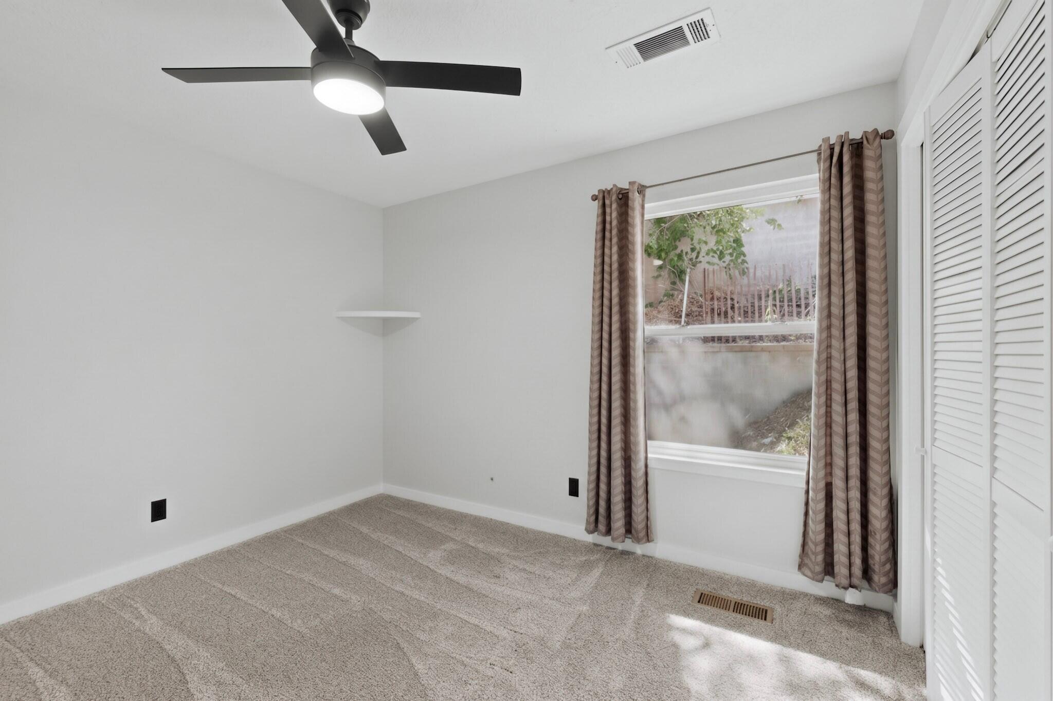 Photo 6 — 2704 Palo Alto Drive NE