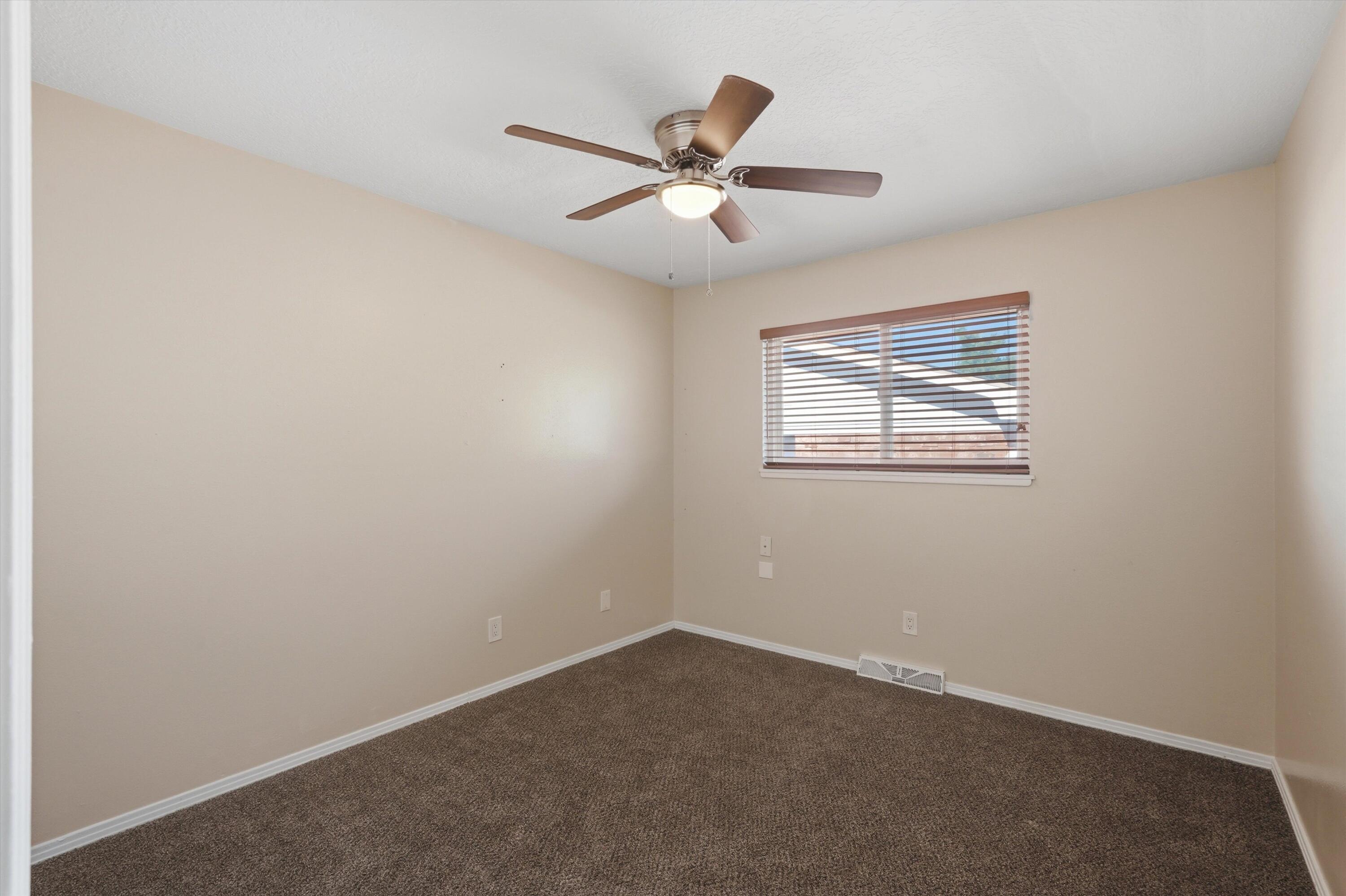 Photo 14 — 10220 San Gabriel Road NE