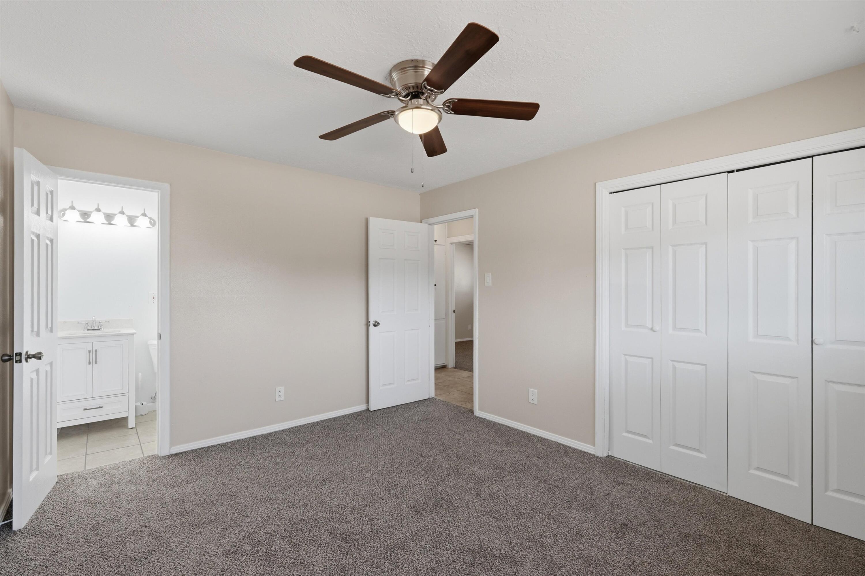 Photo 19 — 10220 San Gabriel Road NE