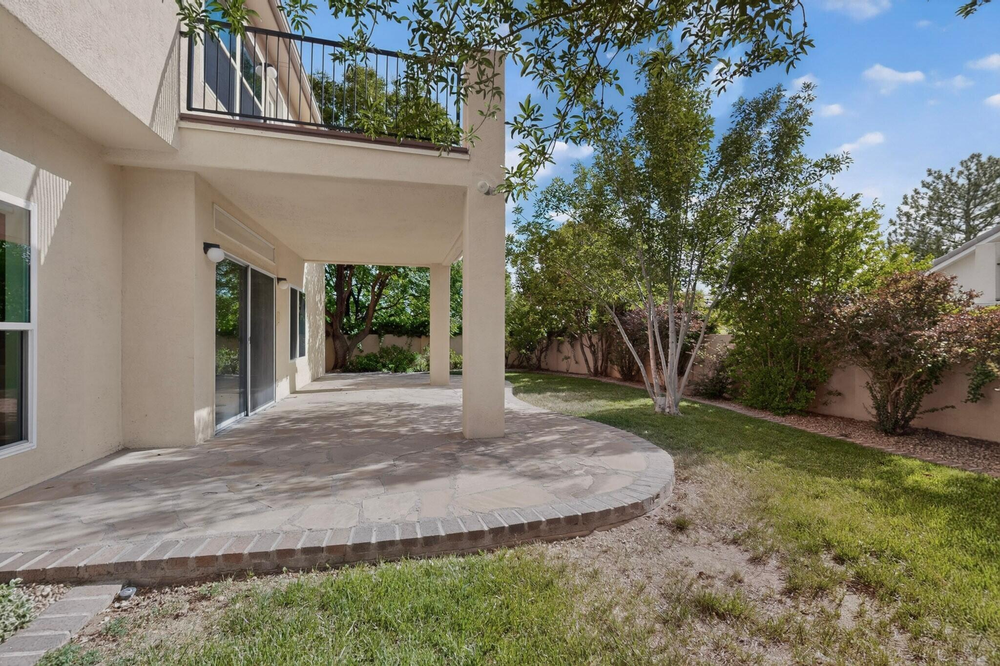 Photo 15 — 1327 Canyon Rim Drive NE