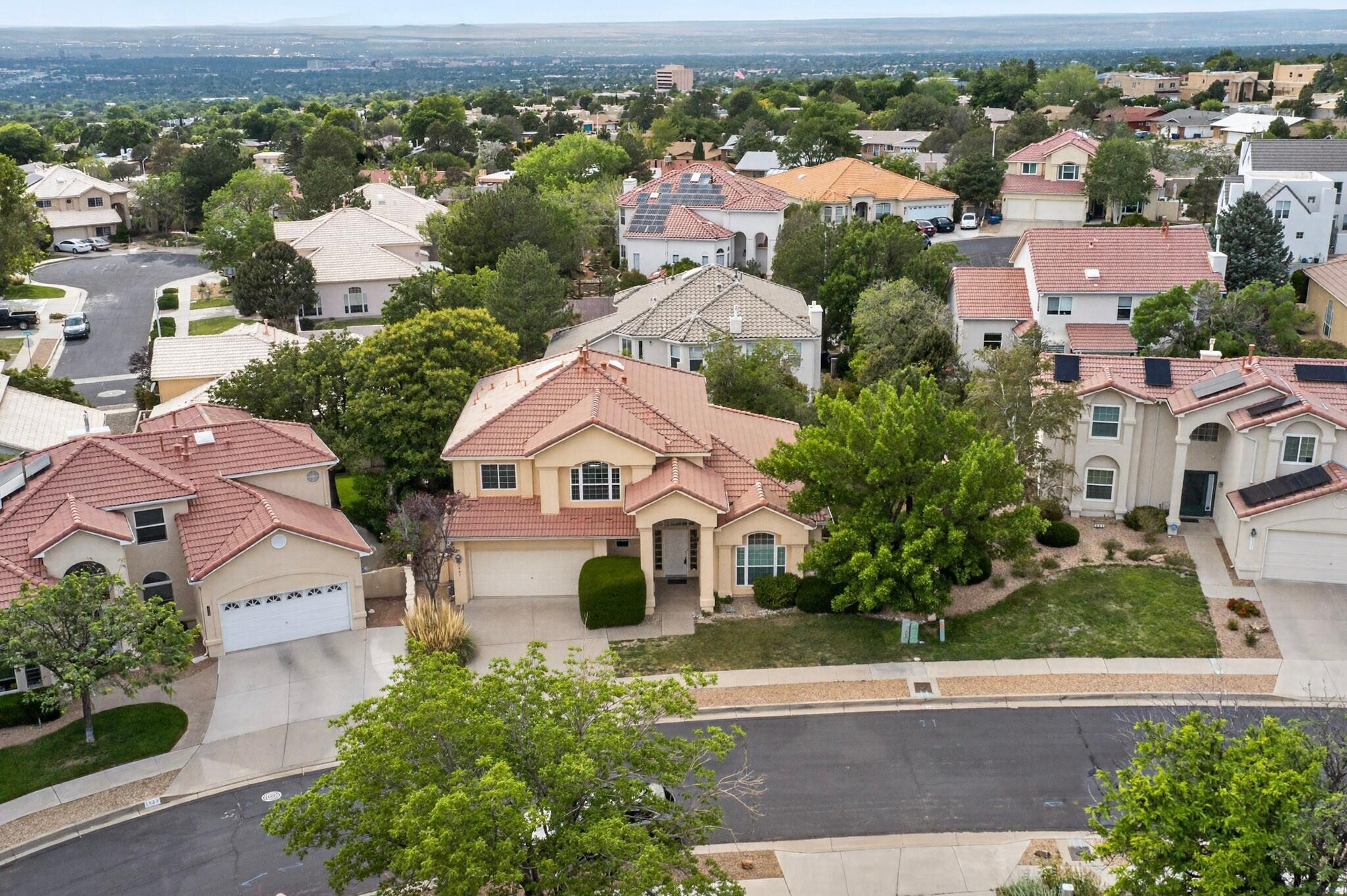Photo 6 — 1327 Canyon Rim Drive NE