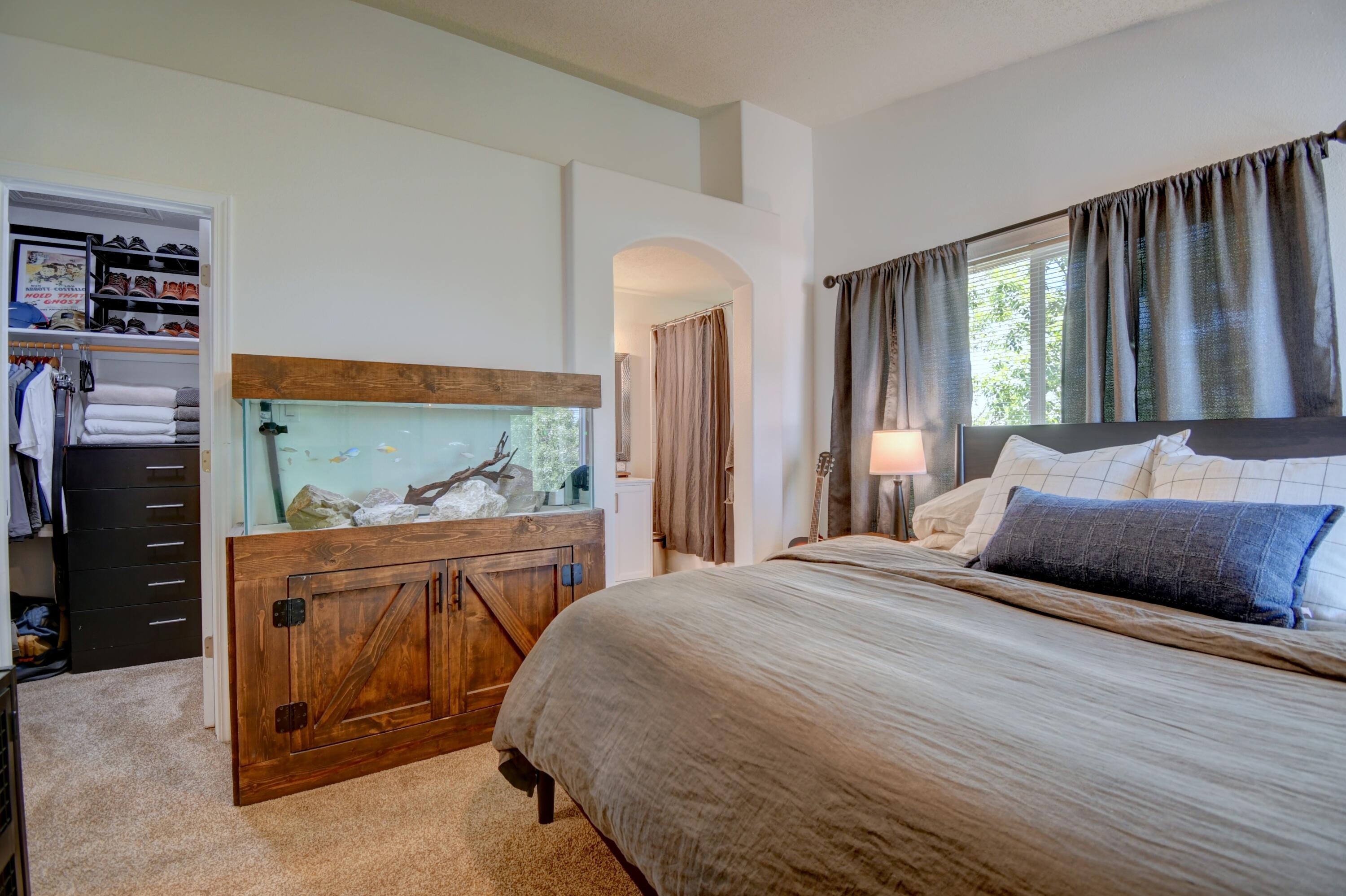 Photo 10 — 7817 Louisiana Boulevard NE UNIT 1403