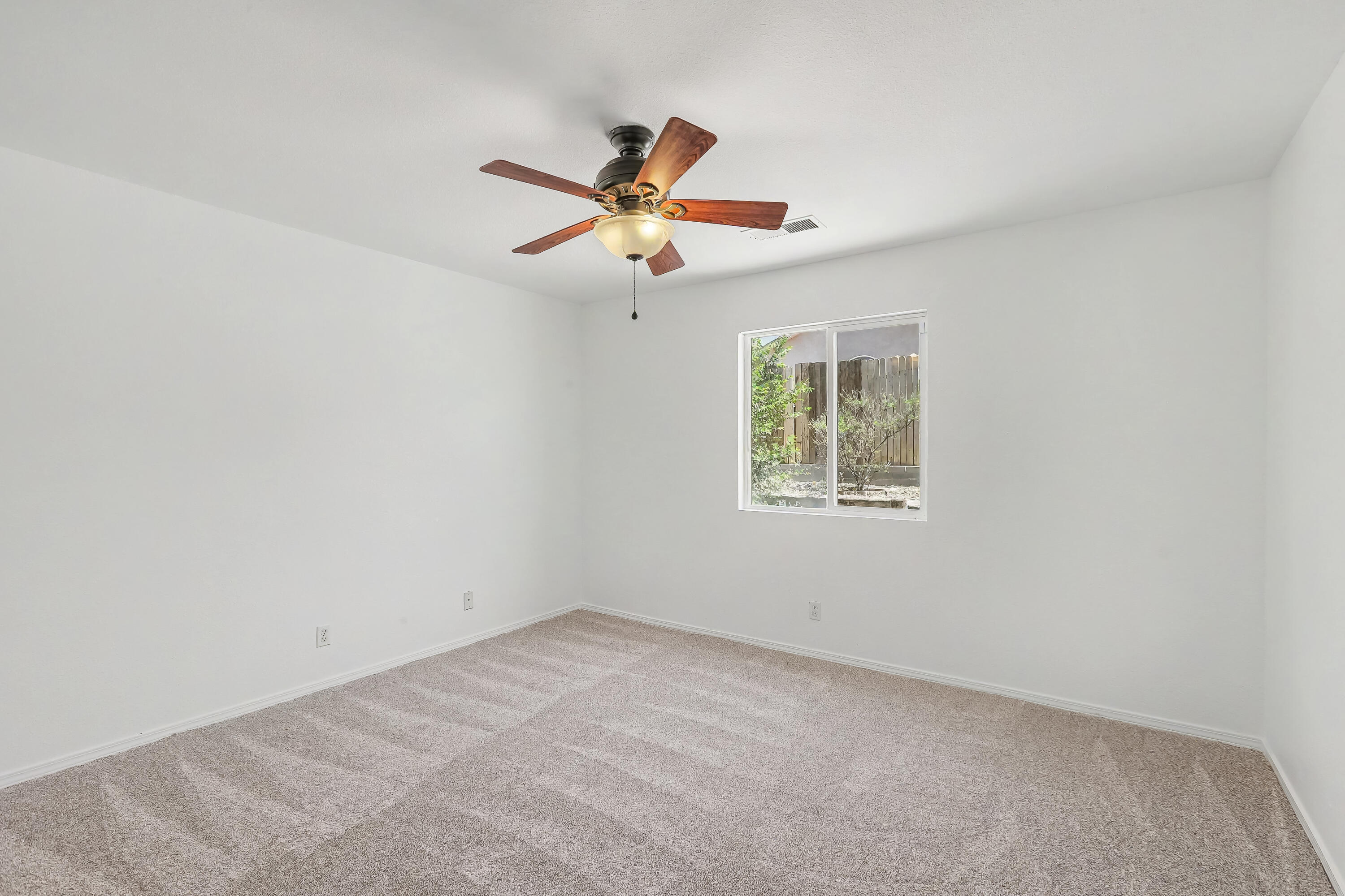 Photo 18 — 616 Valley Meadows Drive NE