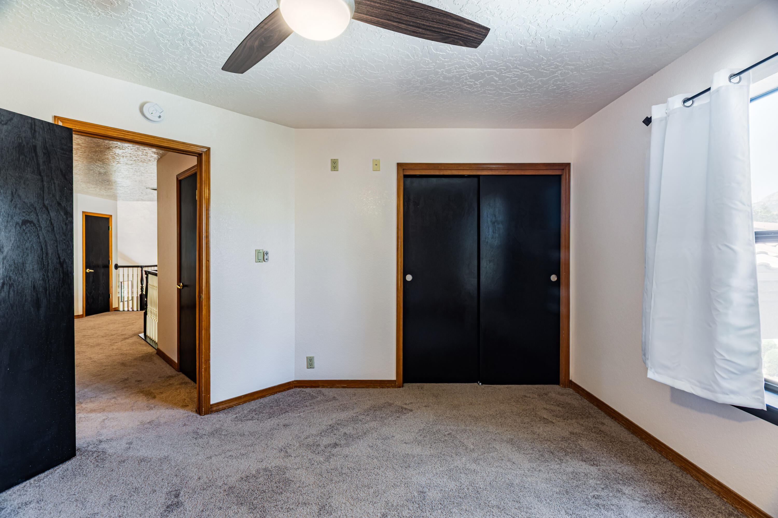 Photo 11 — 8920 Vallejo Place NE