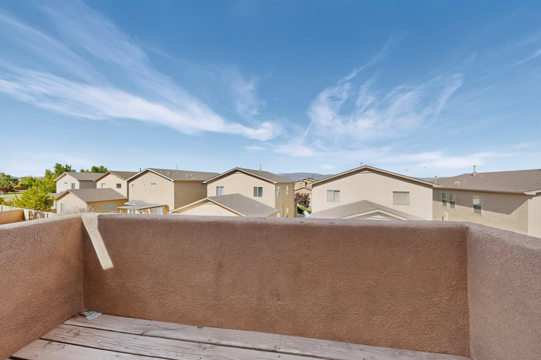Photo 7 — 836 Serrano Pointe NW
