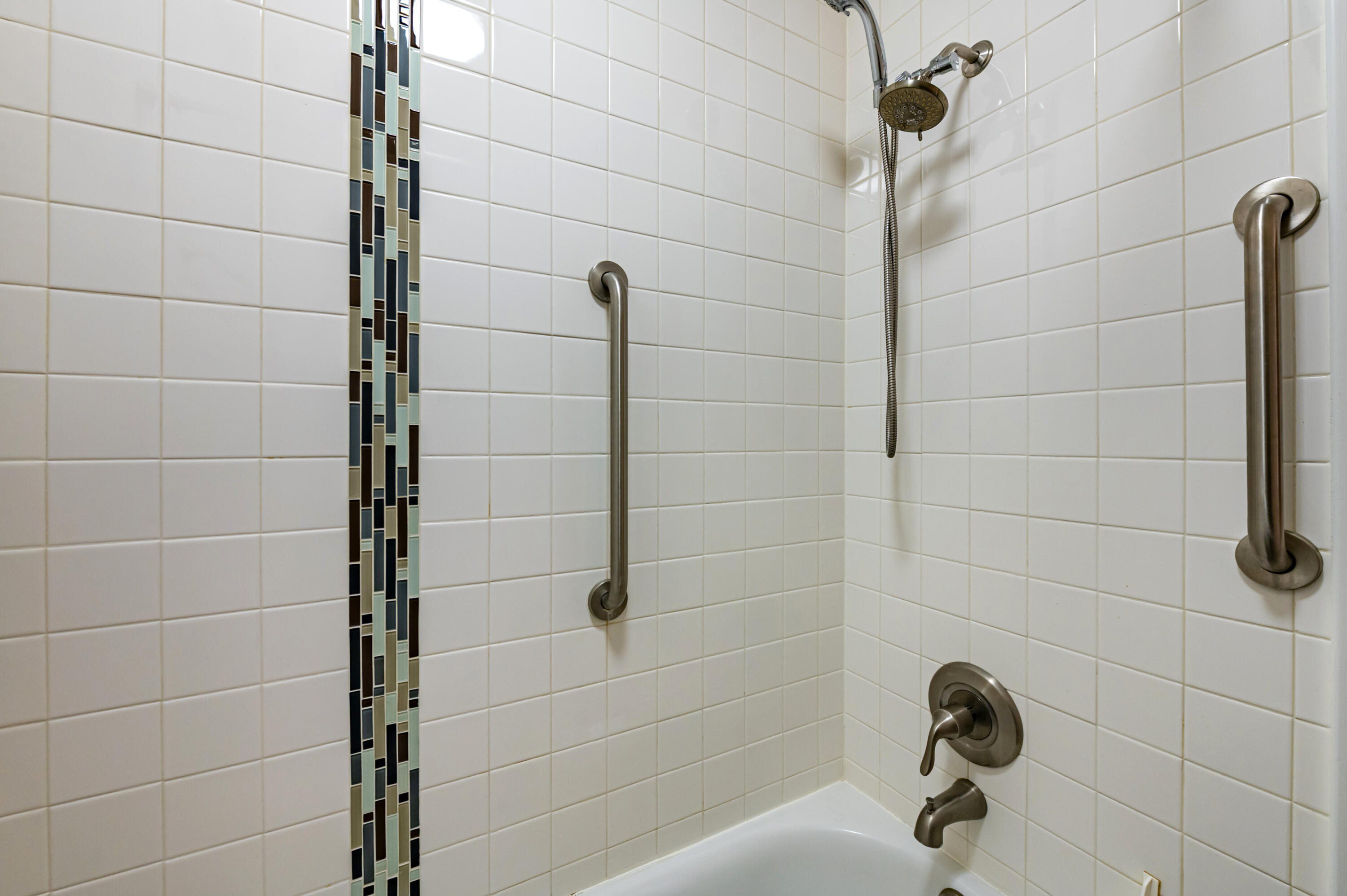 Photo 2 — 3501 Juan Tabo Boulevard NE A5