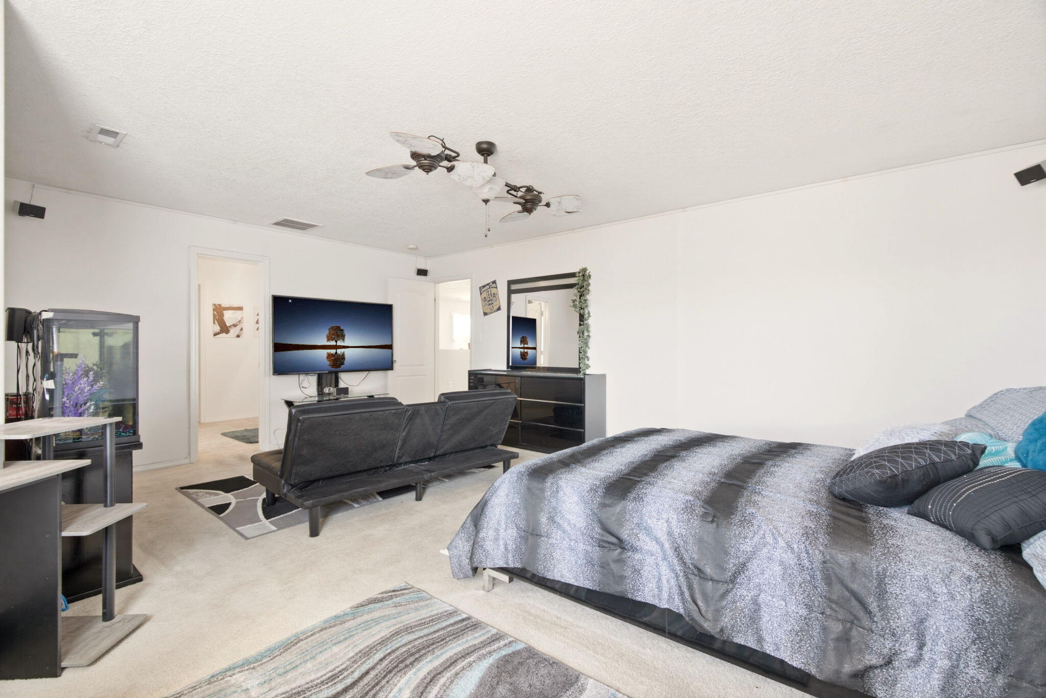 Photo 9 — 2116 Hermosa Creek Drive SW