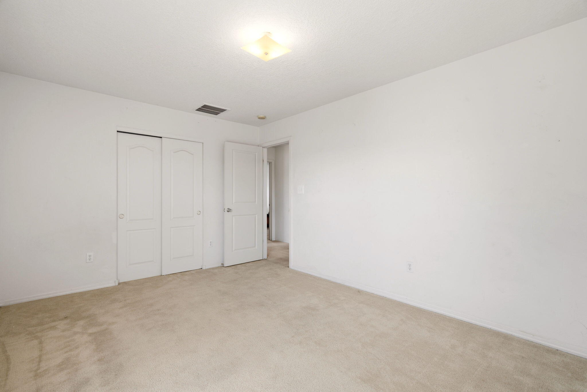 Photo 13 — 2116 Hermosa Creek Drive SW