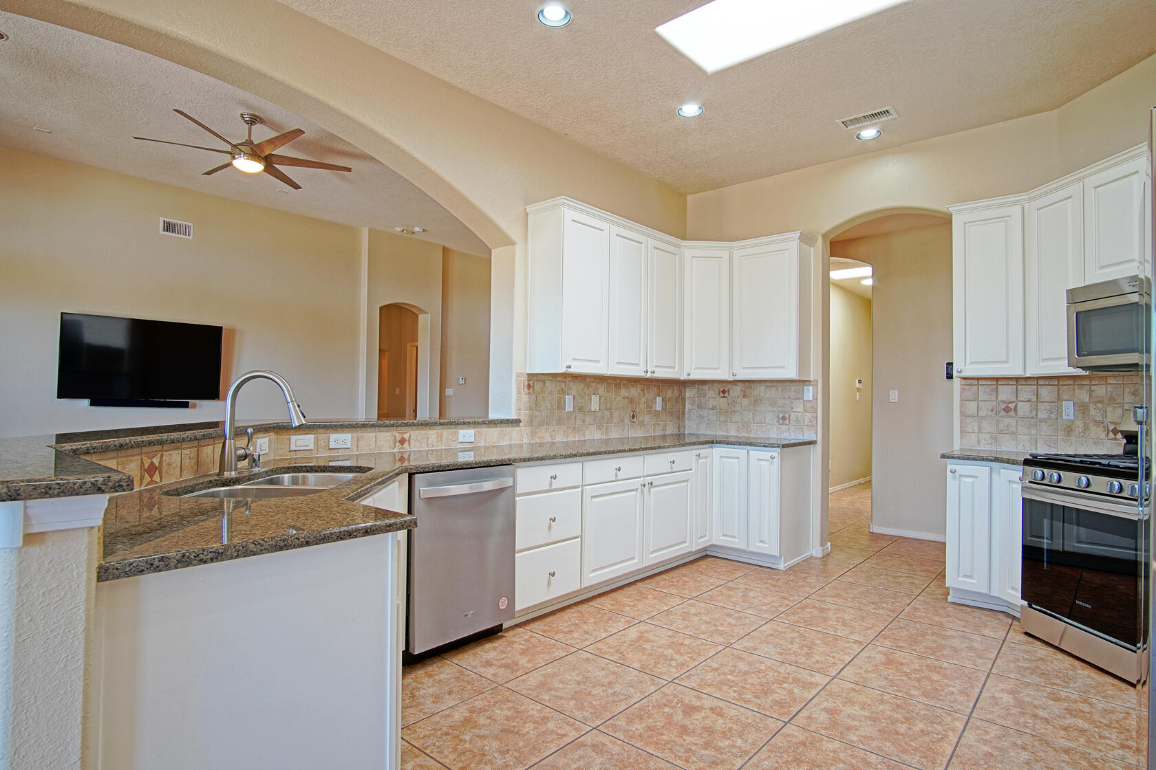 Photo 13 — 6628 Kalgan Road NE
