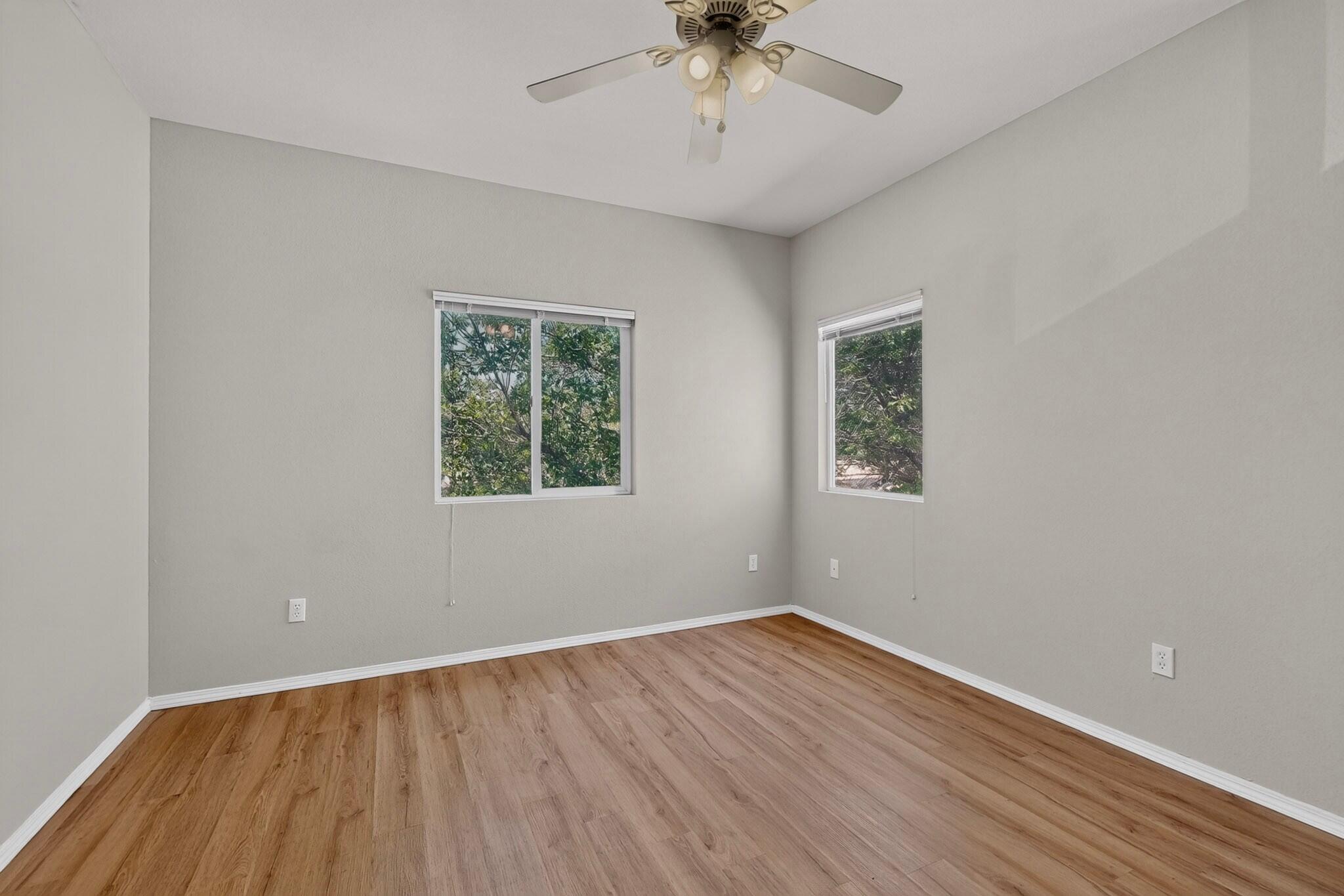 Photo 11 — 6800 Vista Del Norte Road NE 2922
