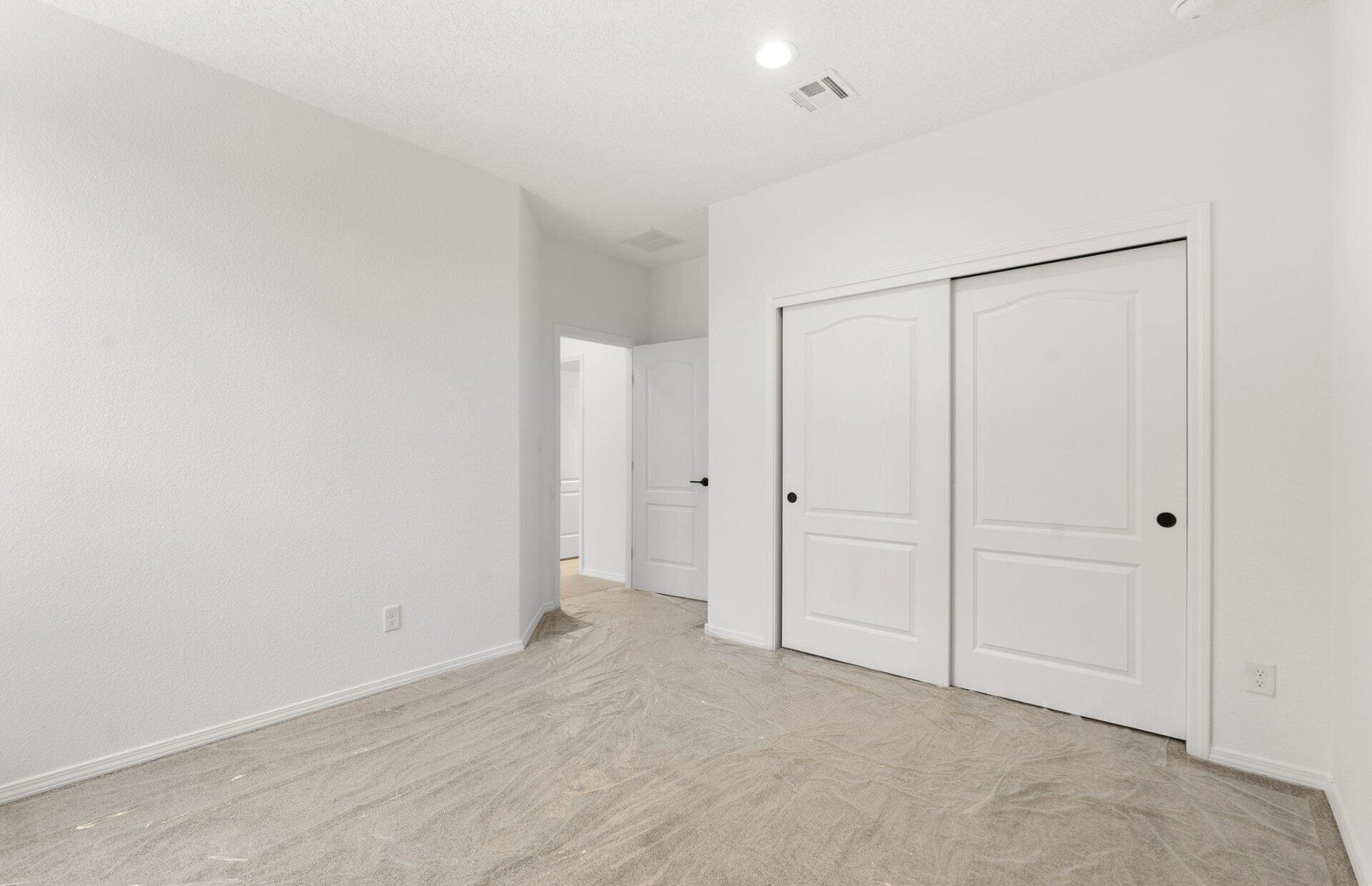 Photo 5 — 640 Amatista Loop SE