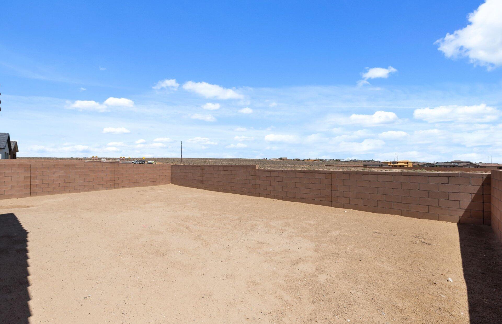 Photo 9 — 640 Amatista Loop SE