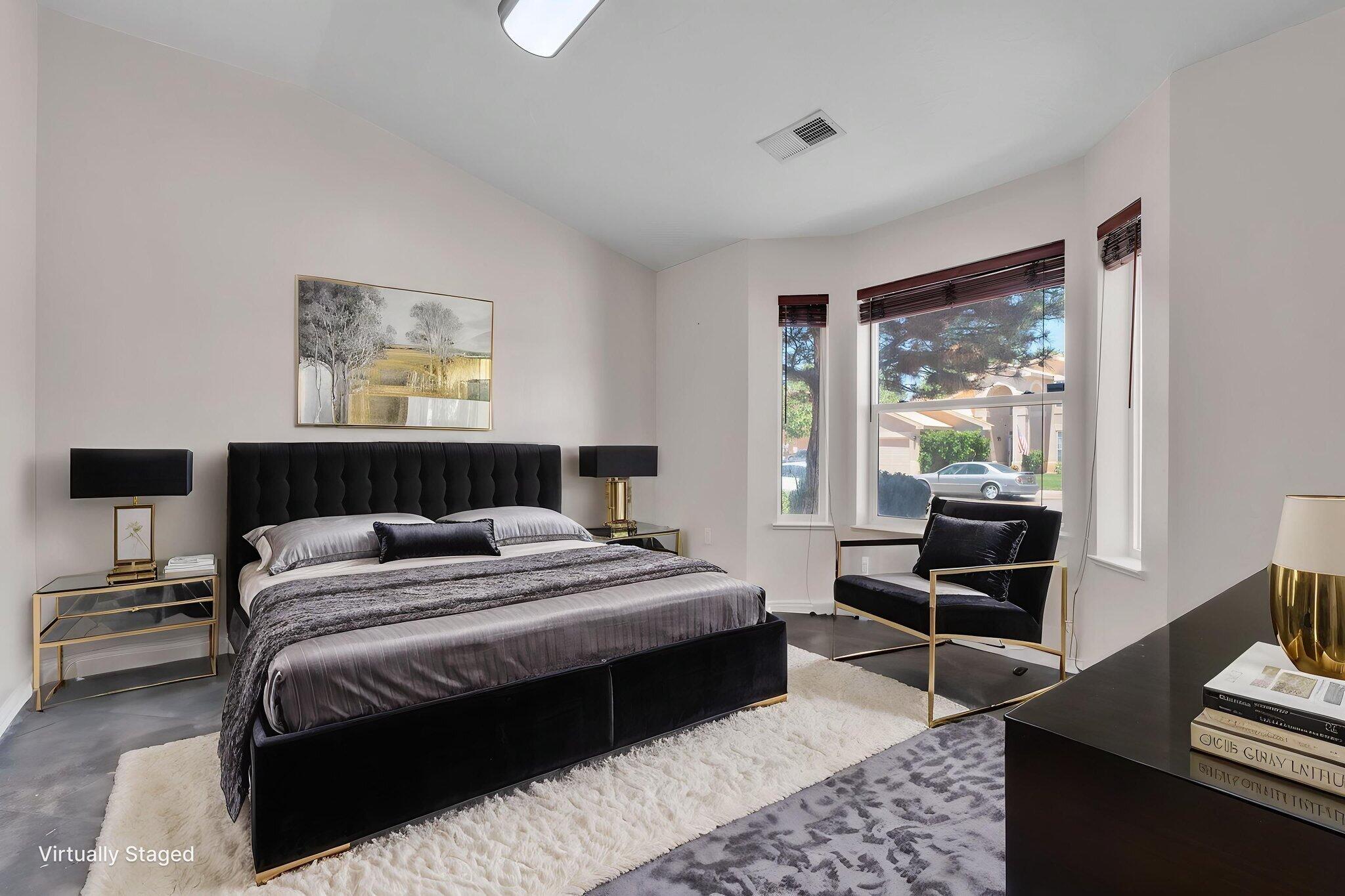 Photo 17 — 1001 Pinzon Street NW