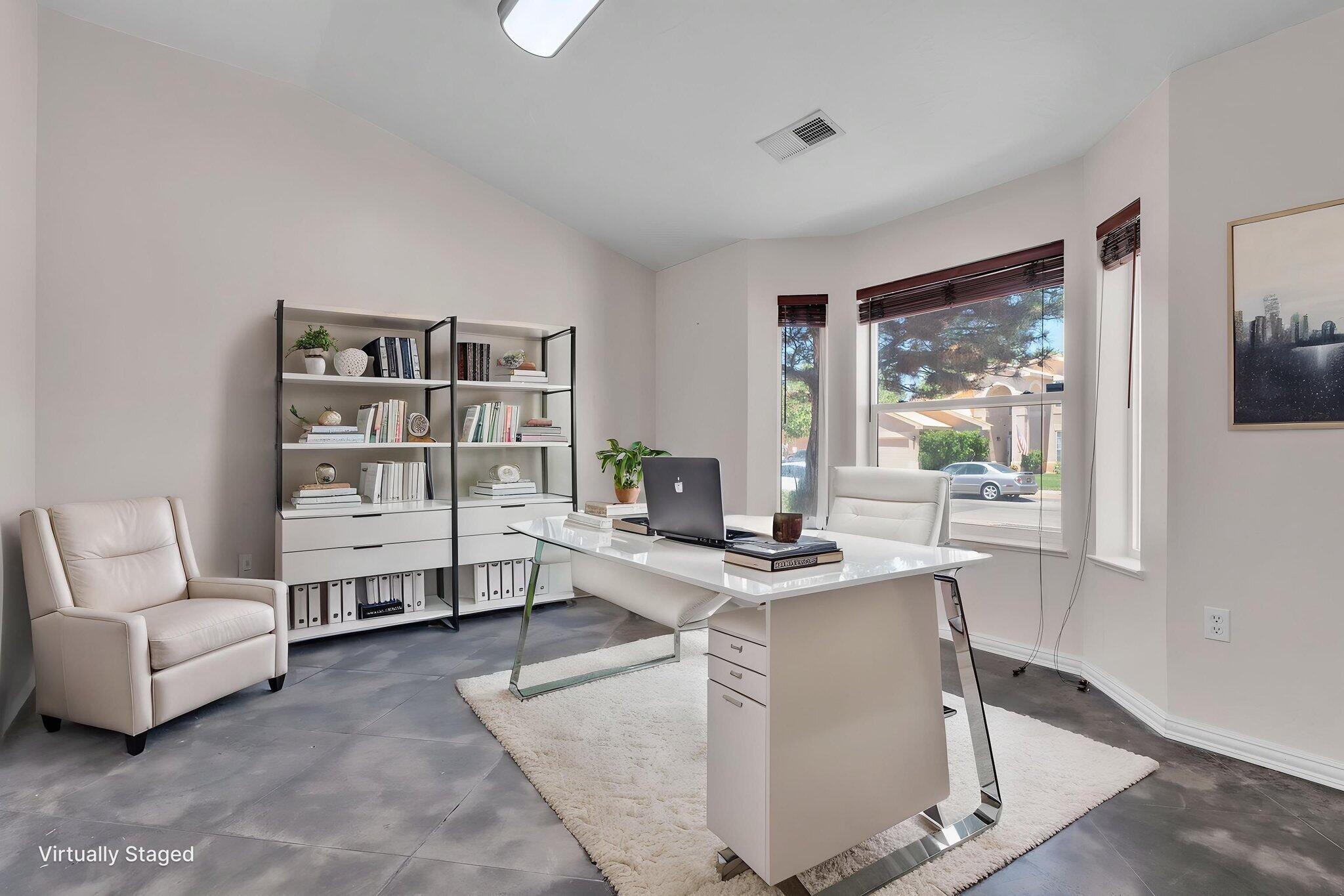 Photo 16 — 1001 Pinzon Street NW